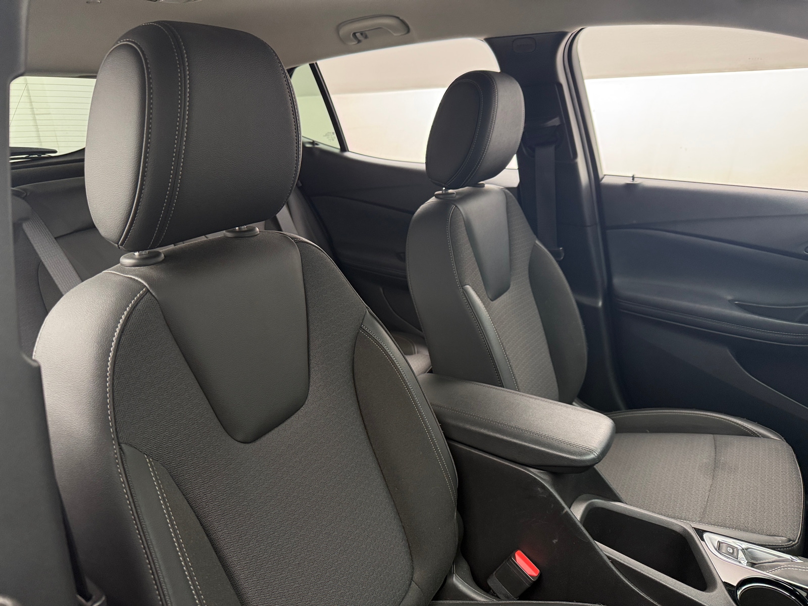 Thumbnail: 2020 Buick Encore GX - 2