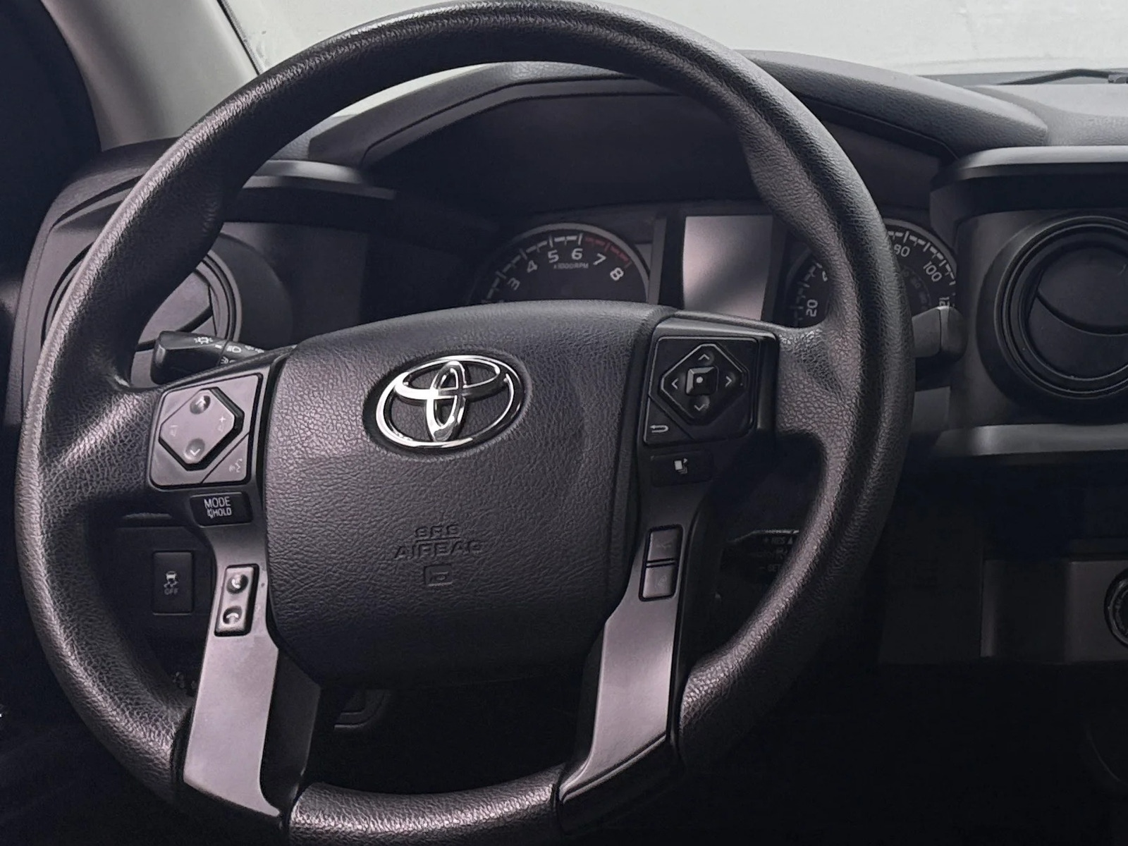 Thumbnail: 2020 Toyota Tacoma - 5