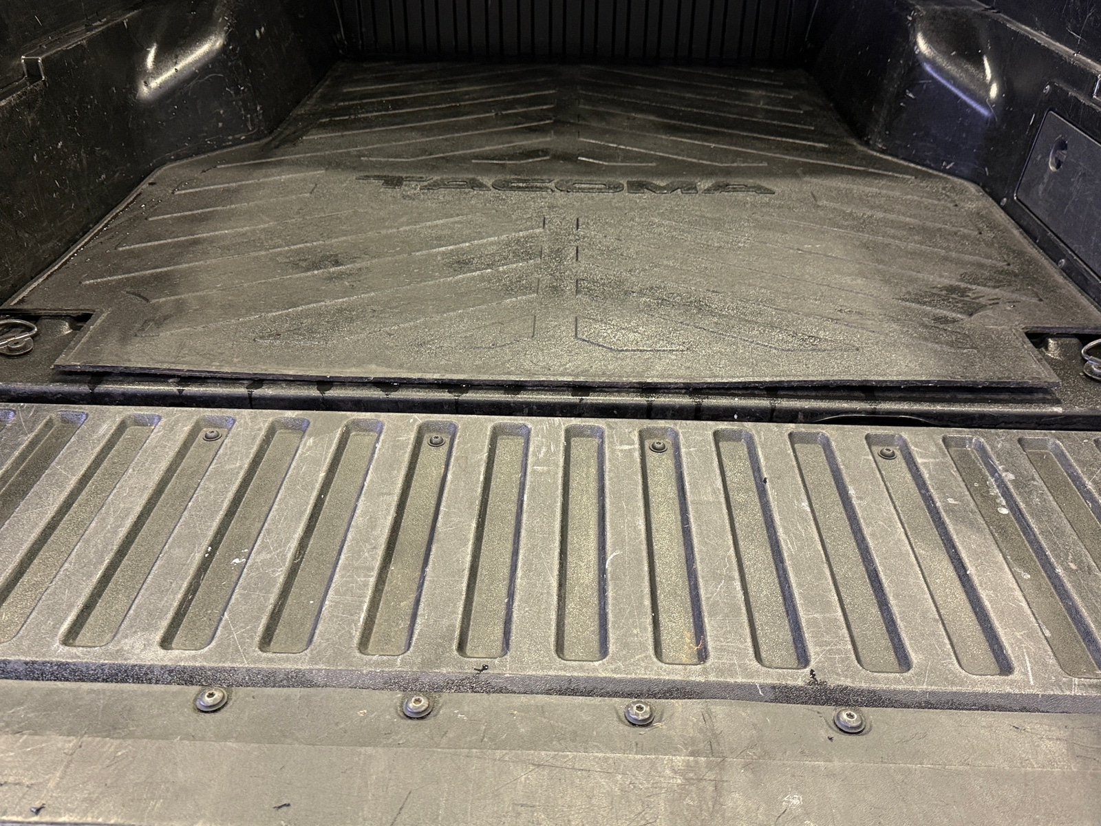 Thumbnail: 2020 Toyota Tacoma - 7