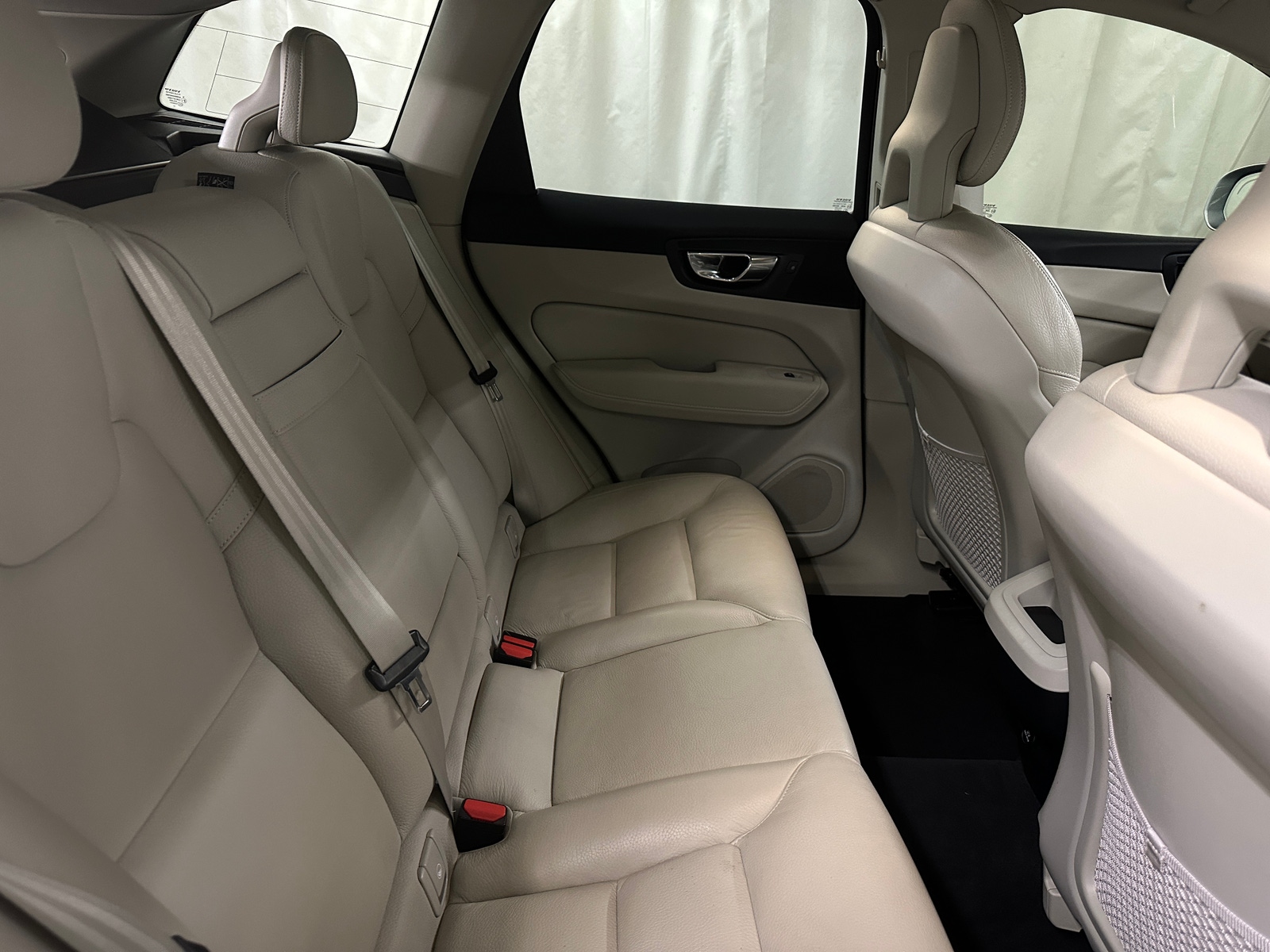 Thumbnail: 2018 Volvo XC60 - 5