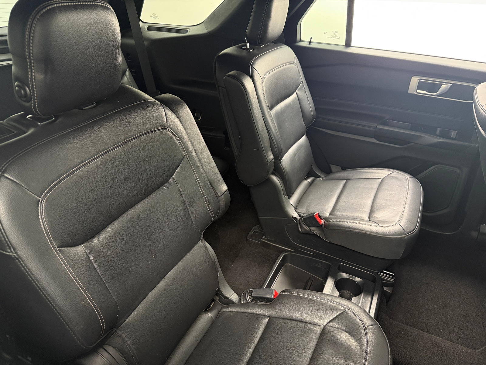 Thumbnail: 2020 Ford Explorer - 5