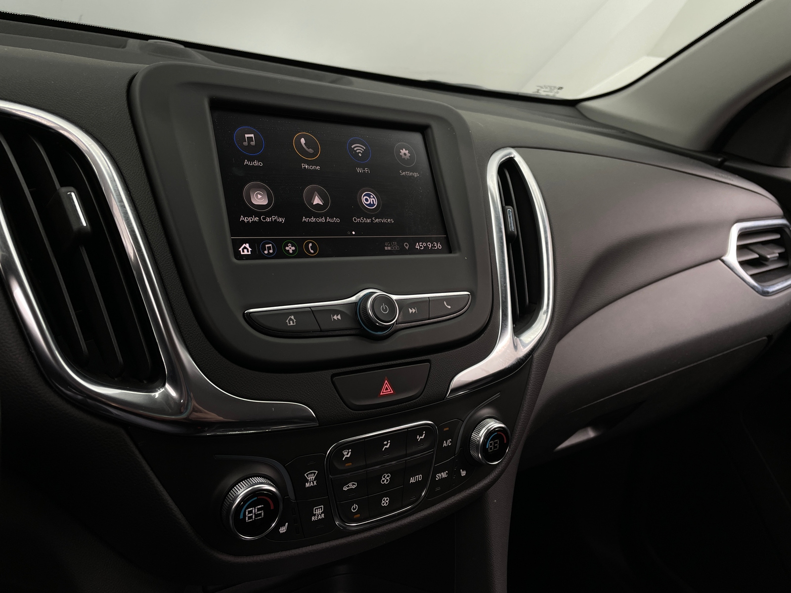 Thumbnail: 2021 Chevrolet Equinox - 4