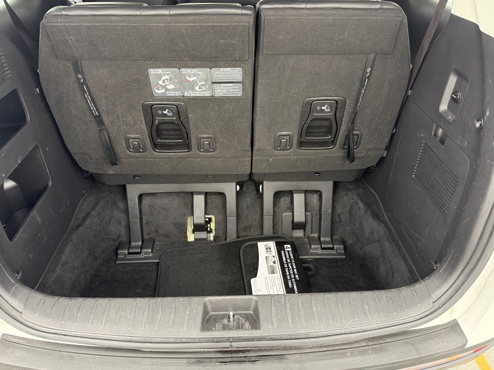 Thumbnail: 2023 Kia Carnival - 6