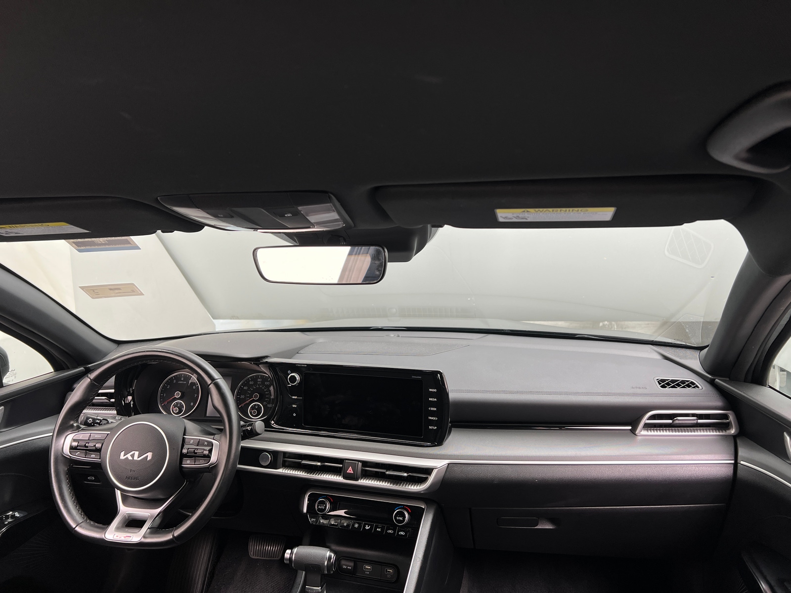 Thumbnail: 2022 Kia K5 - 2