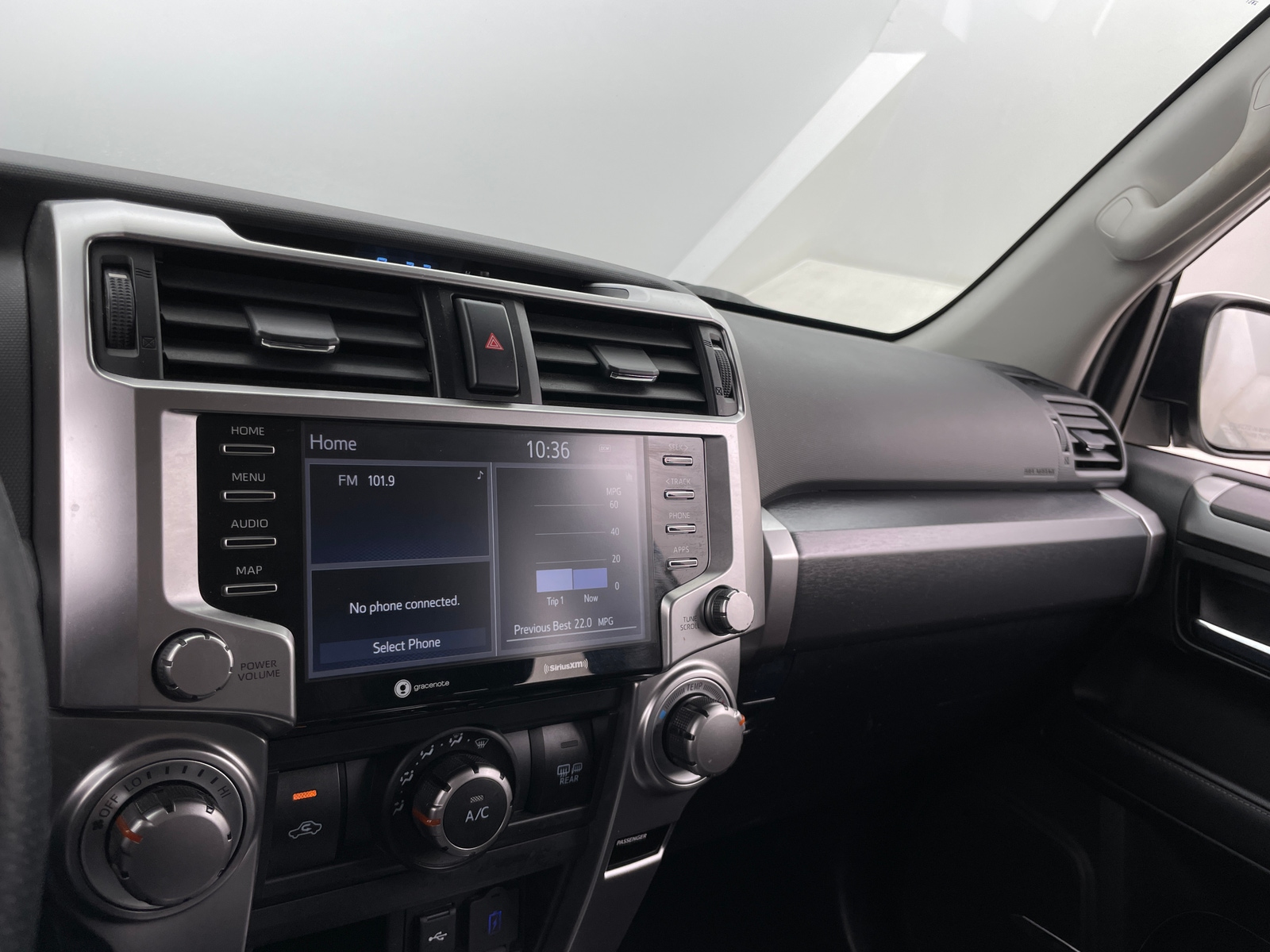 Thumbnail: 2022 Toyota 4Runner - 3