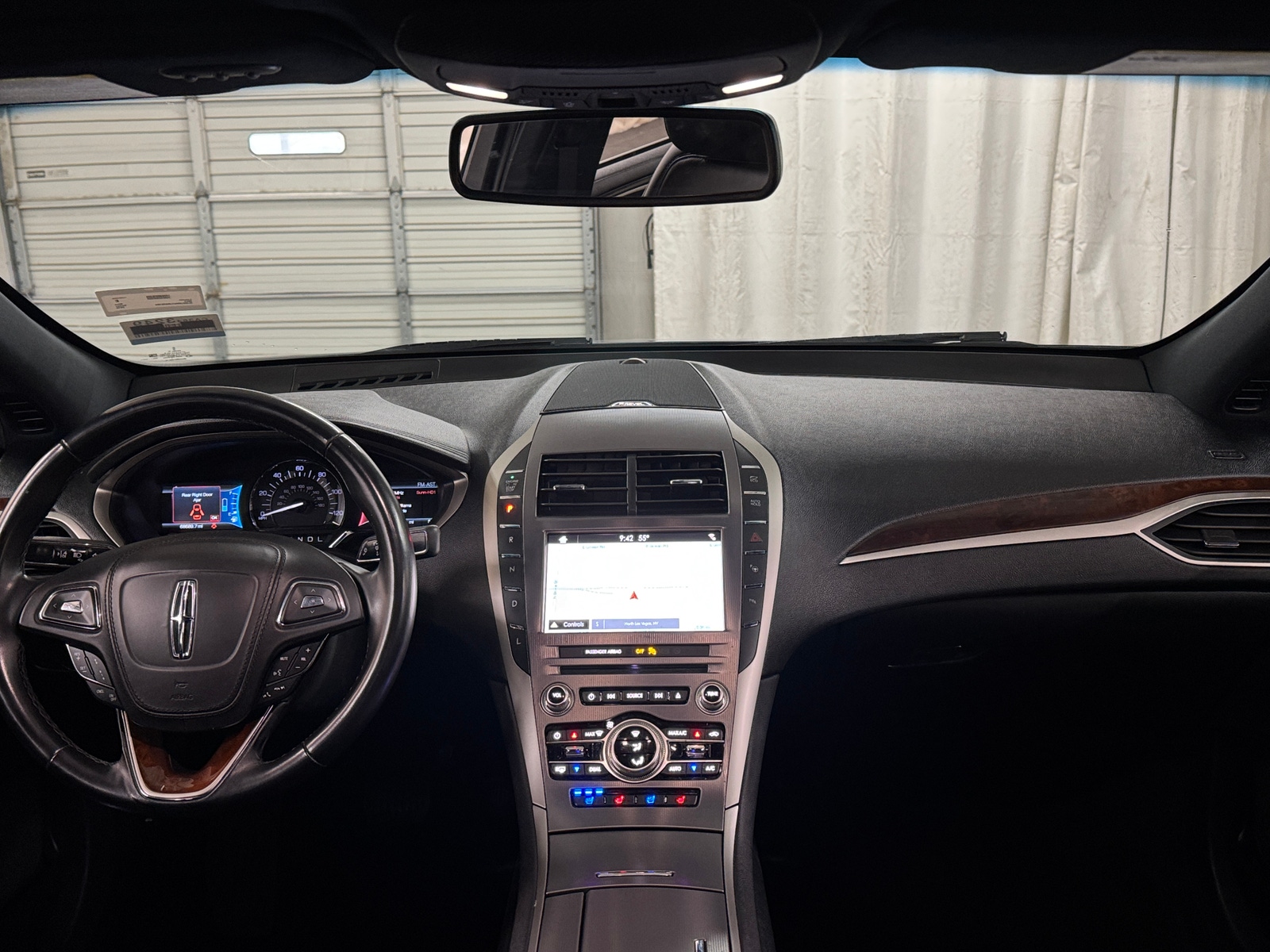 Thumbnail: 2018 Lincoln MKZ - 2