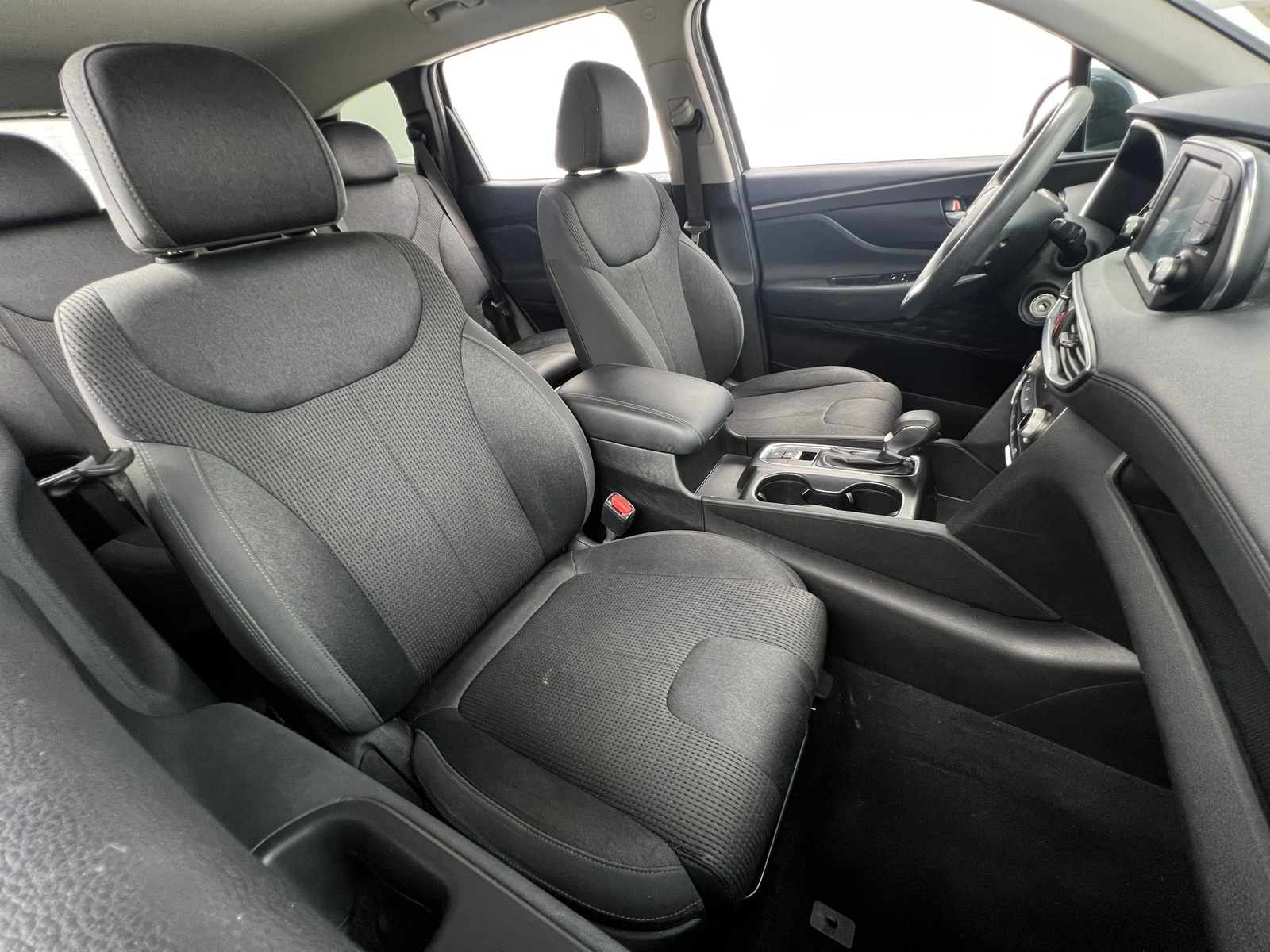 Thumbnail: 2019 Hyundai Santa Fe - 2