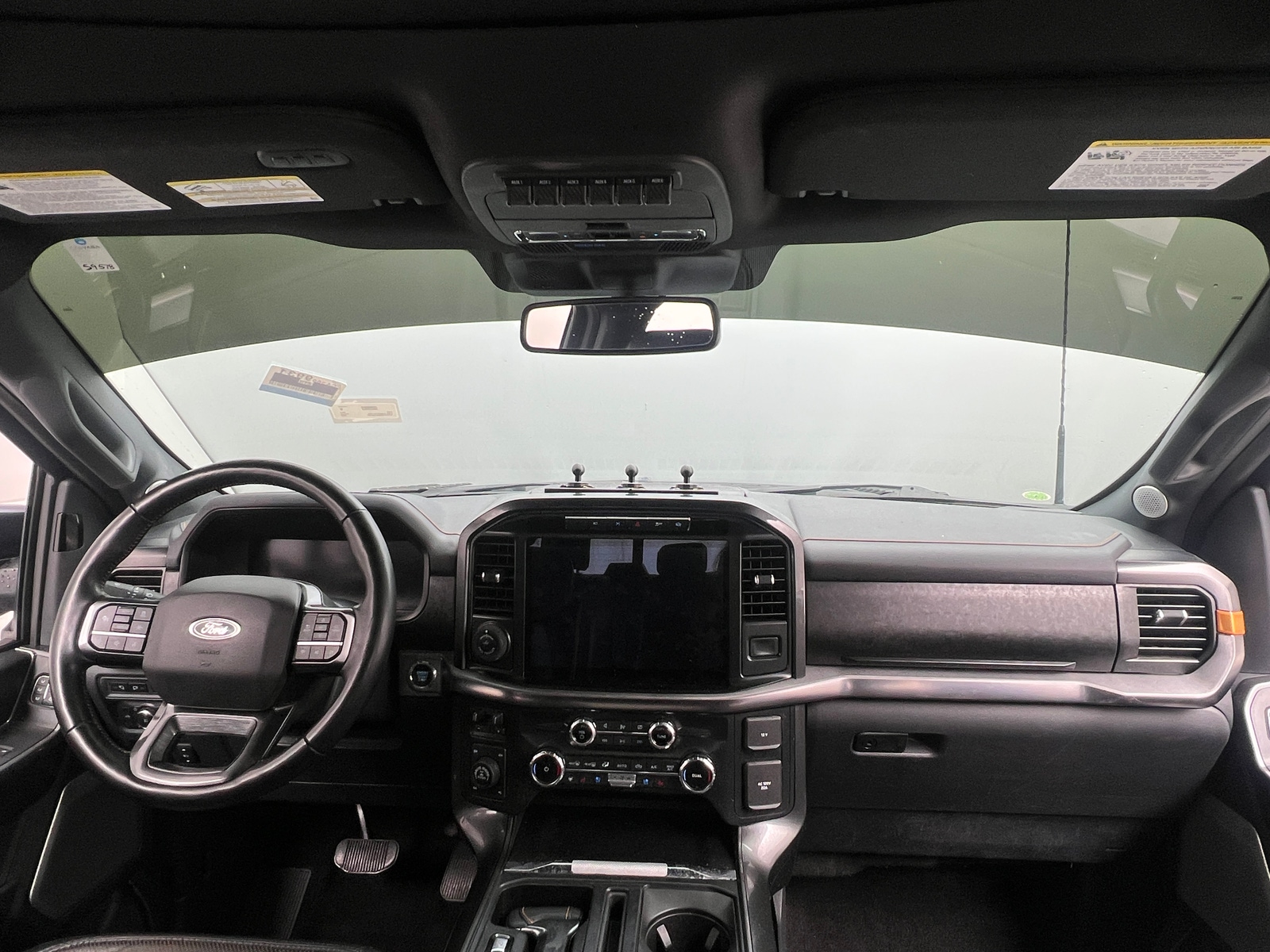 Thumbnail: 2022 Ford Econoline - 3