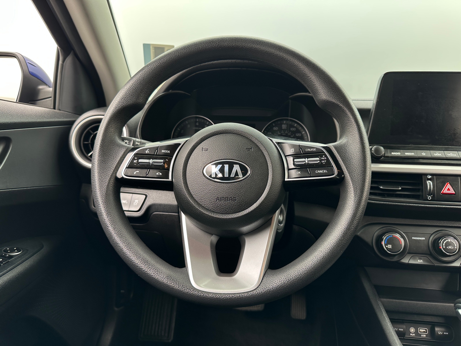 Thumbnail: 2020 Kia Forte - 5