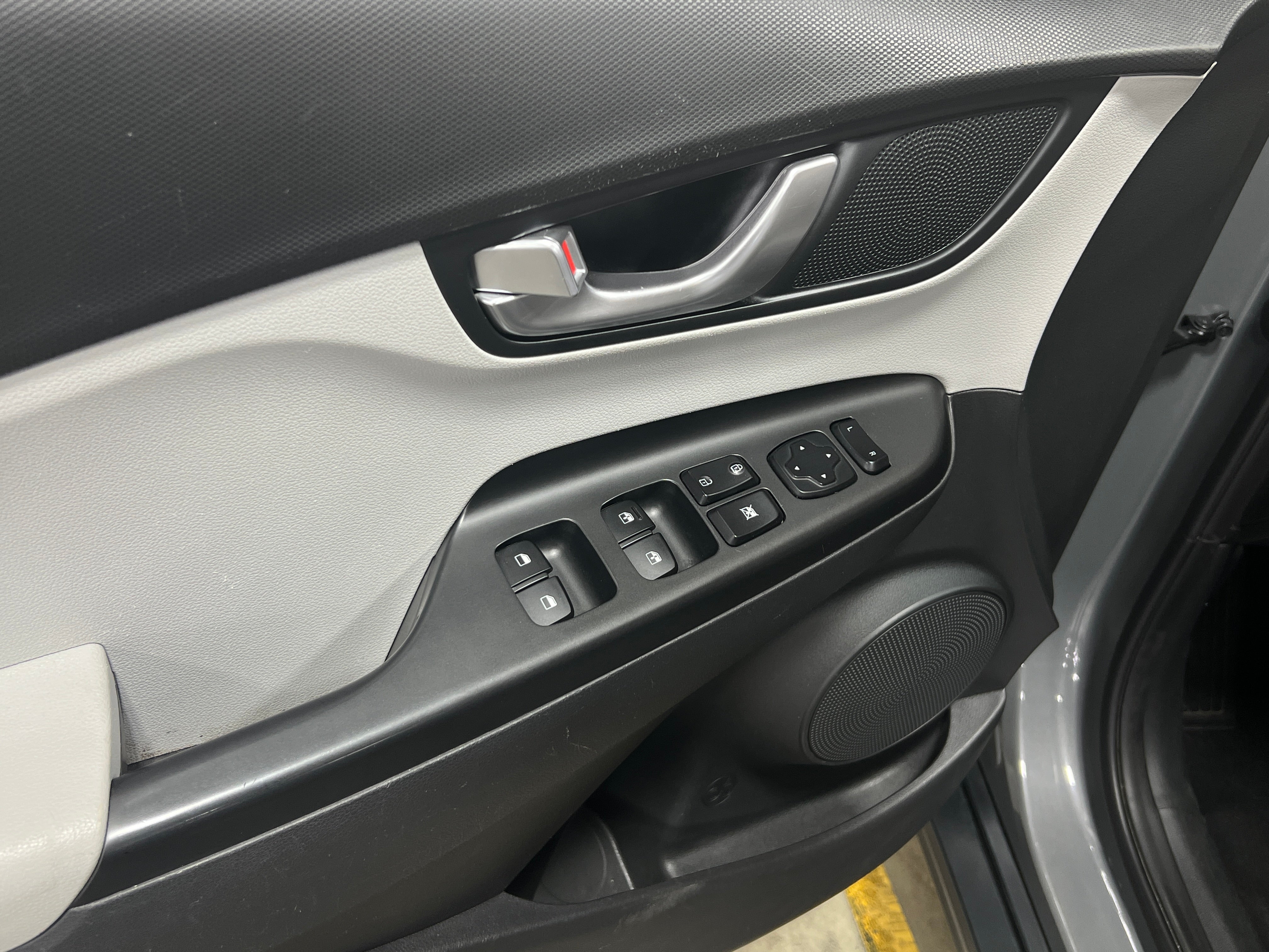 Used 2023 Hyundai Kona EV SE with VIN KM8K23AG6PU169504 for sale in Auburn, WA