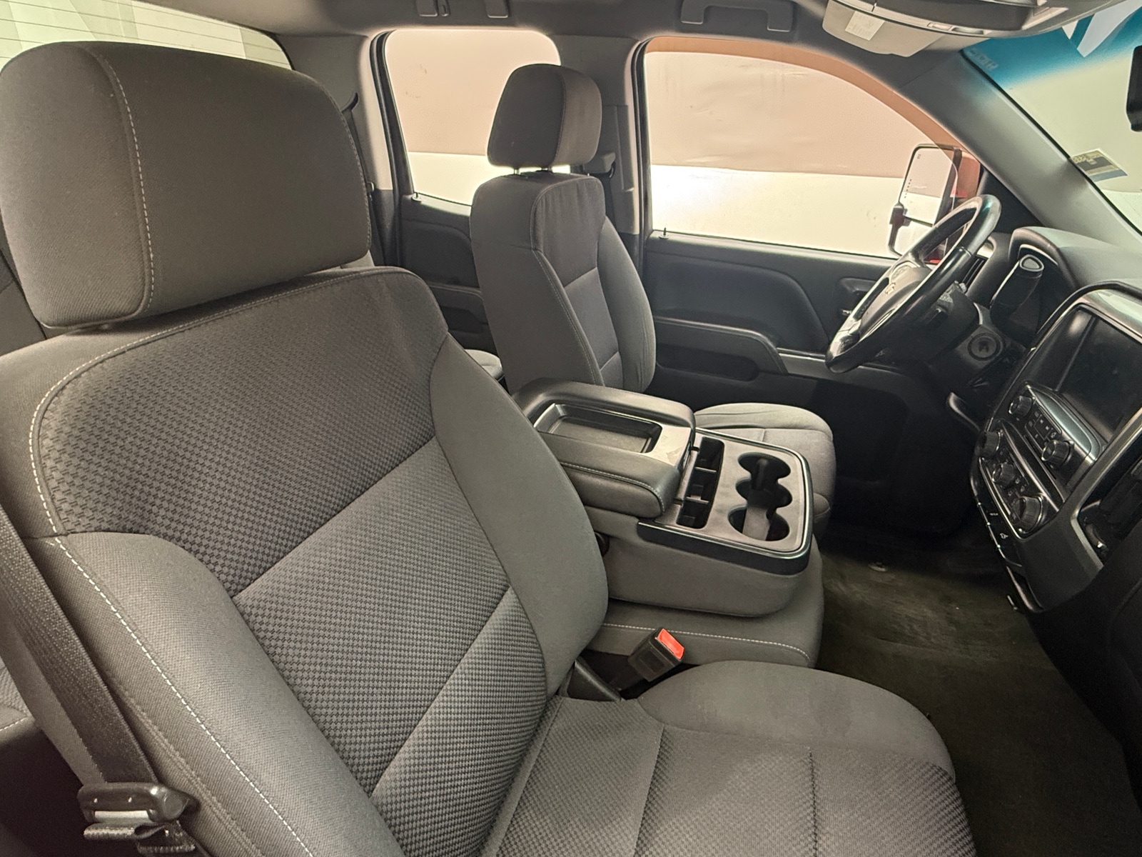 Thumbnail: 2018 Chevrolet Silverado 1500 - 2