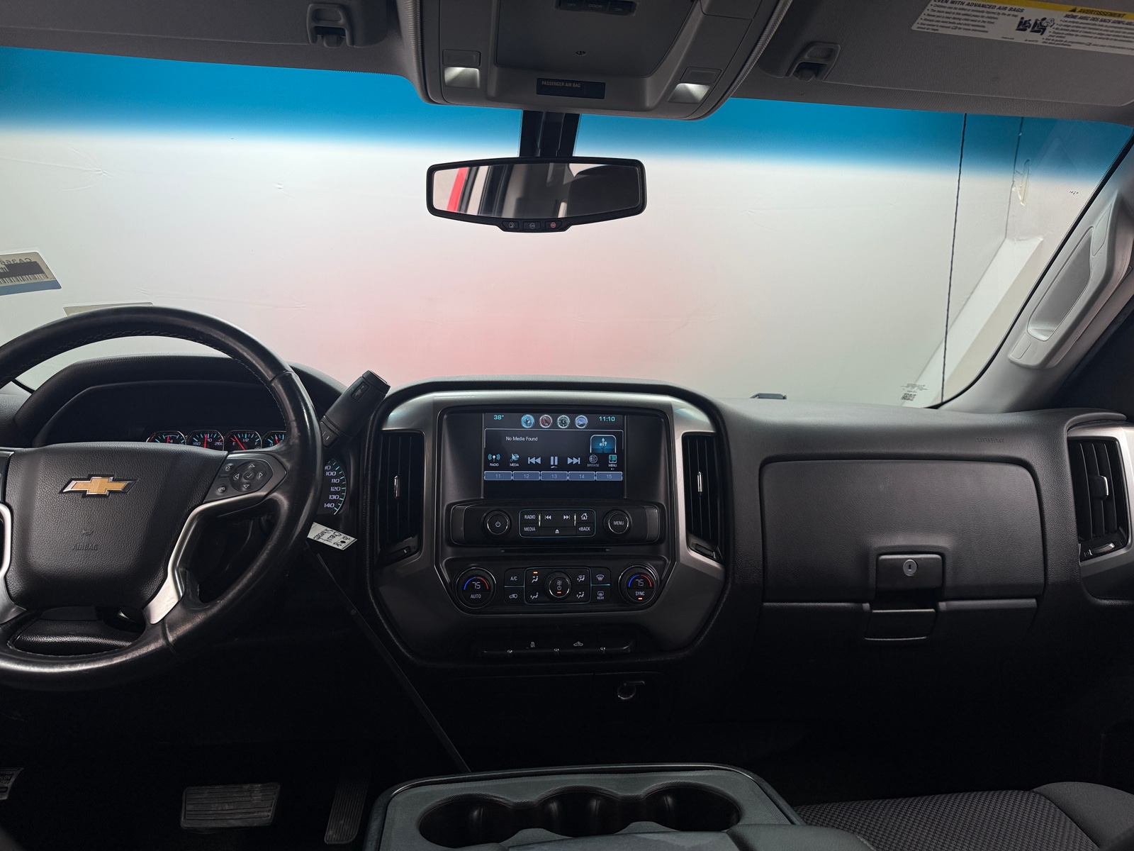 Thumbnail: 2018 Chevrolet Silverado 1500 - 3