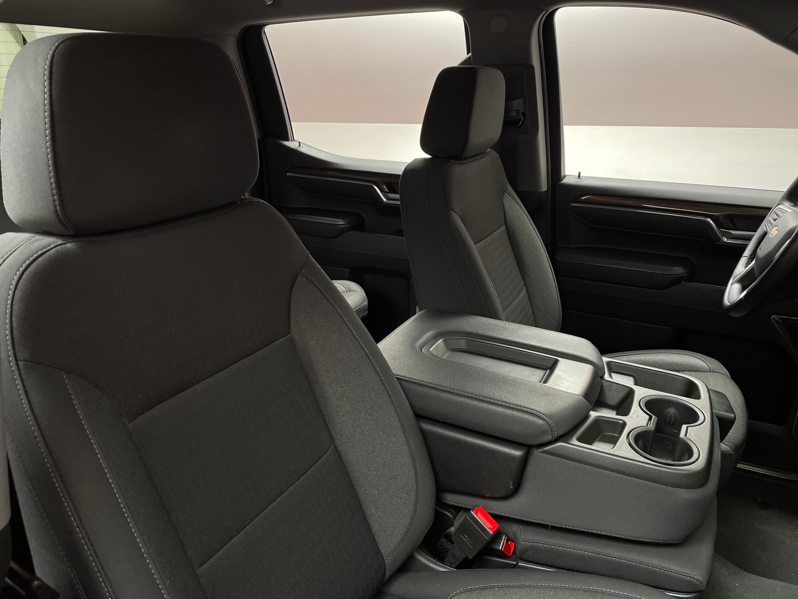 Thumbnail: 2024 Chevrolet Silverado 1500 - 2