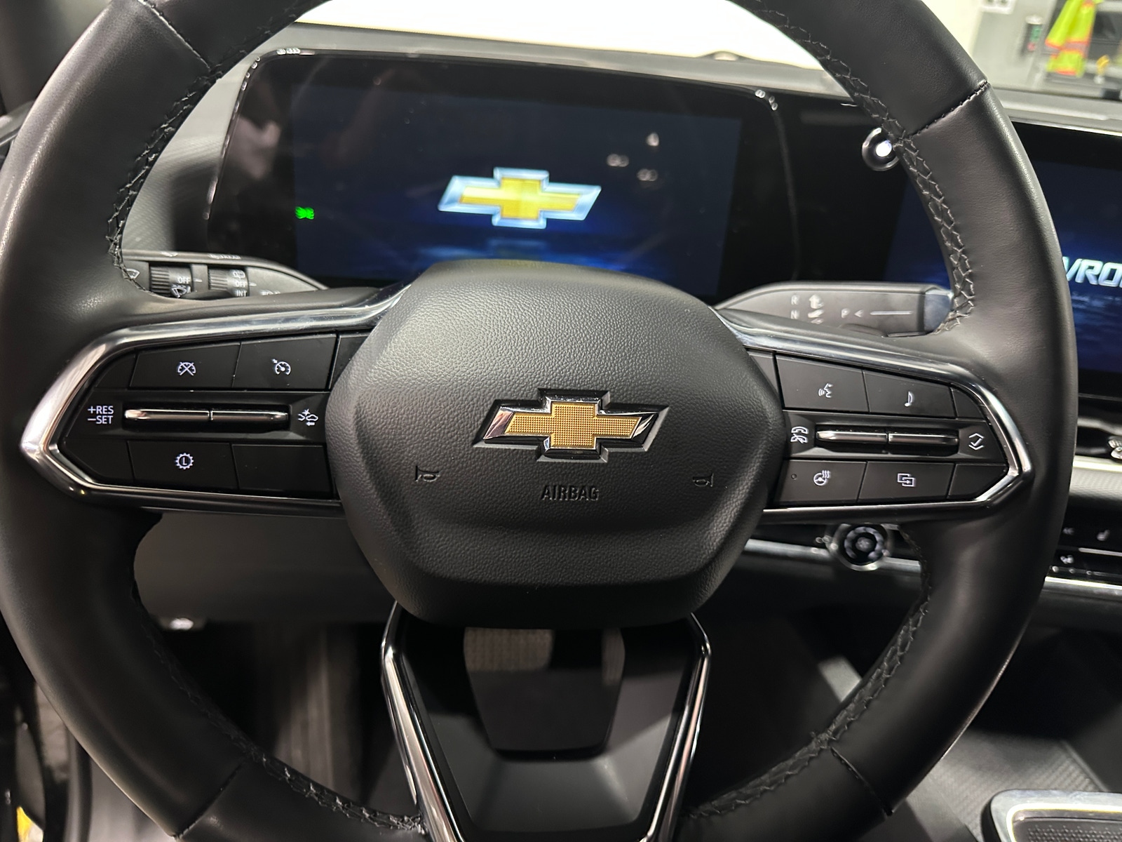 Thumbnail: 2025 Chevrolet Equinox - 5