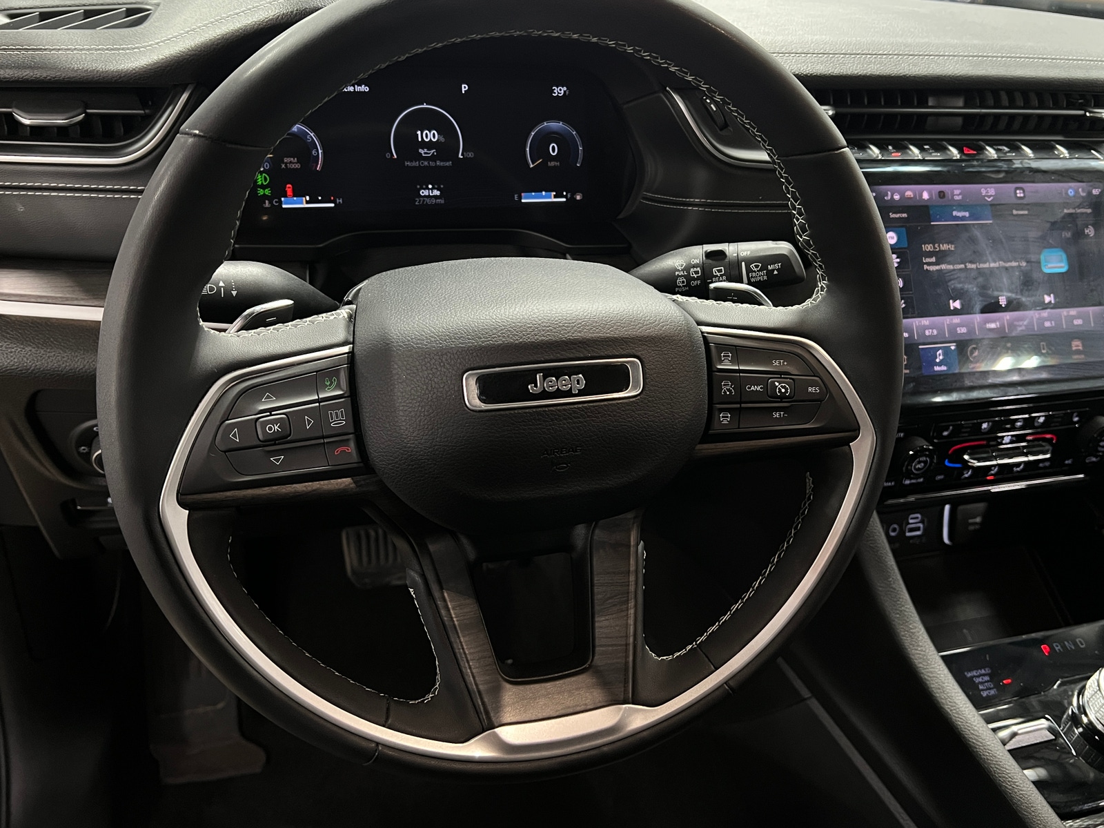 Thumbnail: 2023 Jeep Grand Cherokee - 4