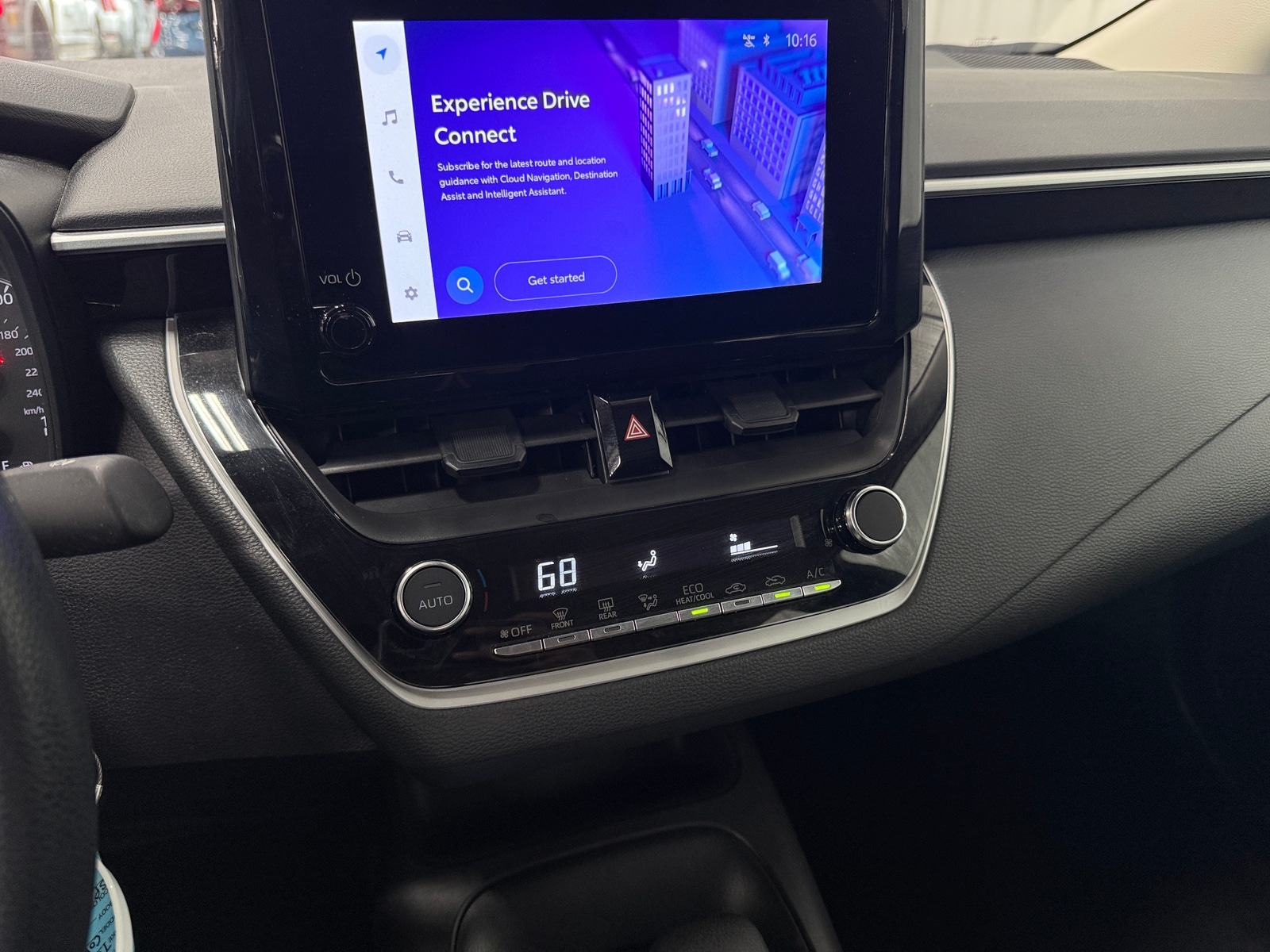 Thumbnail: 2025 Toyota Corolla - 4