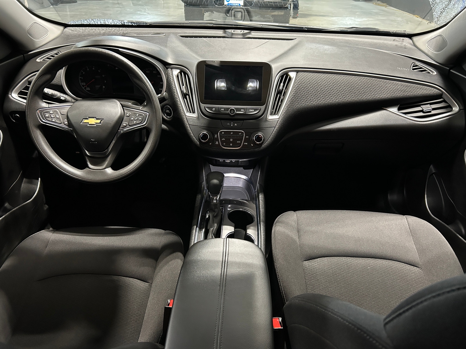 Thumbnail: 2024 Chevrolet Malibu - 3