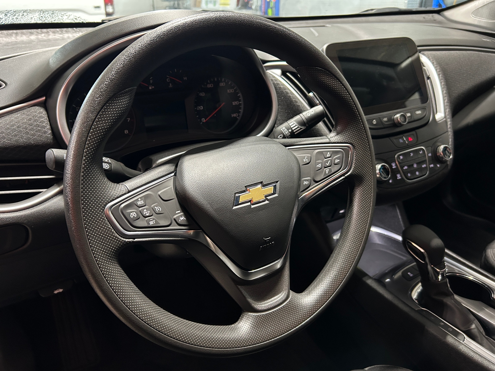 Thumbnail: 2024 Chevrolet Malibu - 5