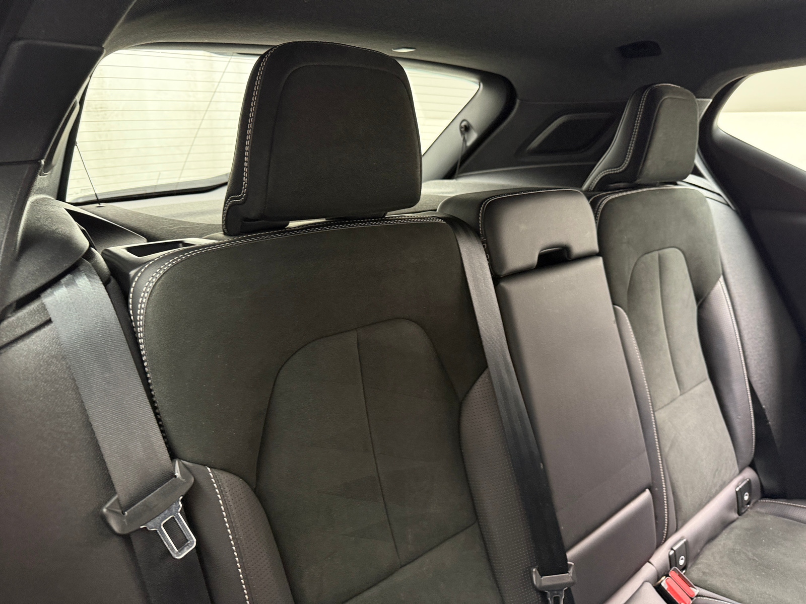 Thumbnail: 2021 Volvo XC40 - 5