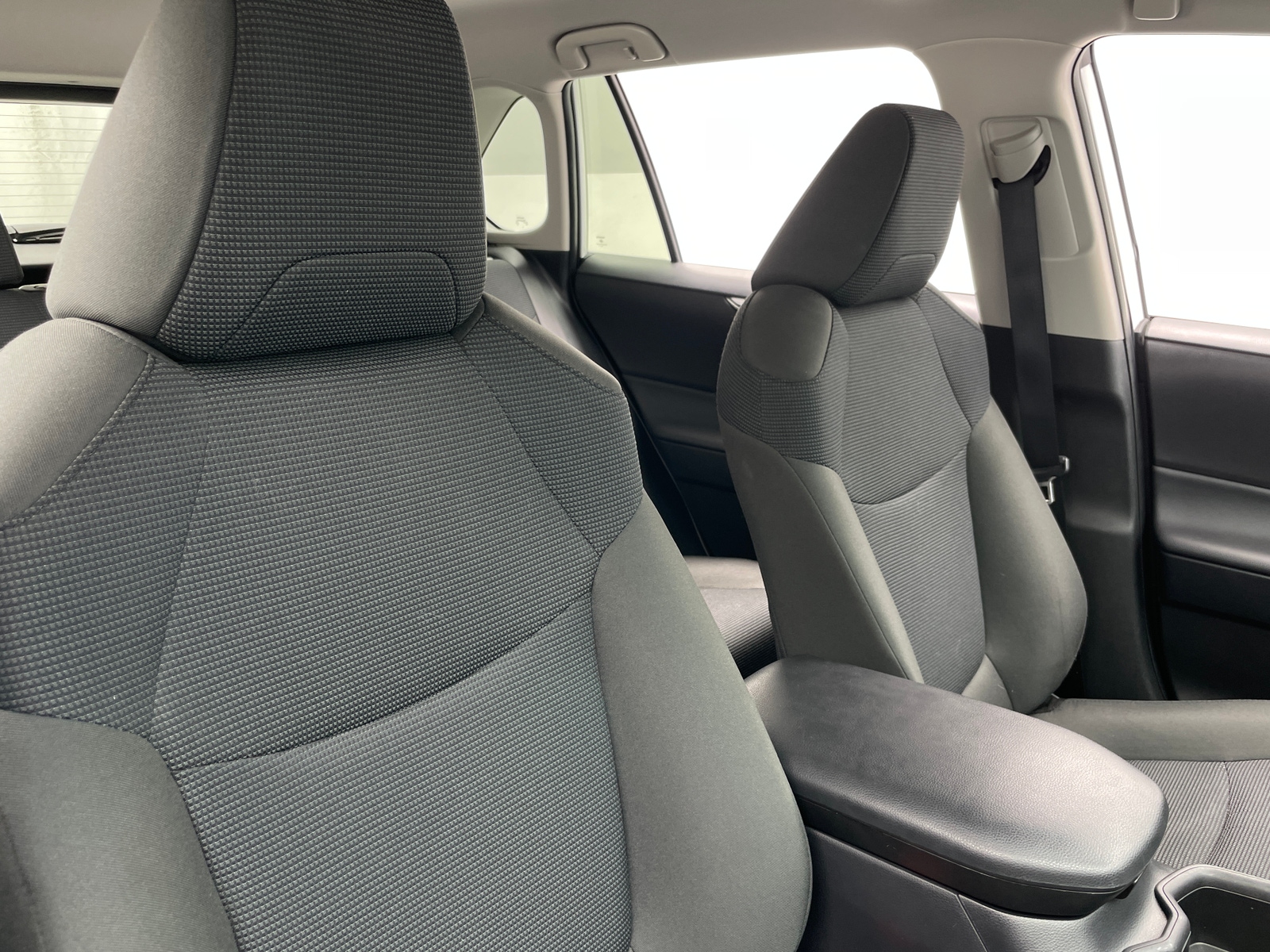 Thumbnail: 2025 Toyota RAV4 - 2