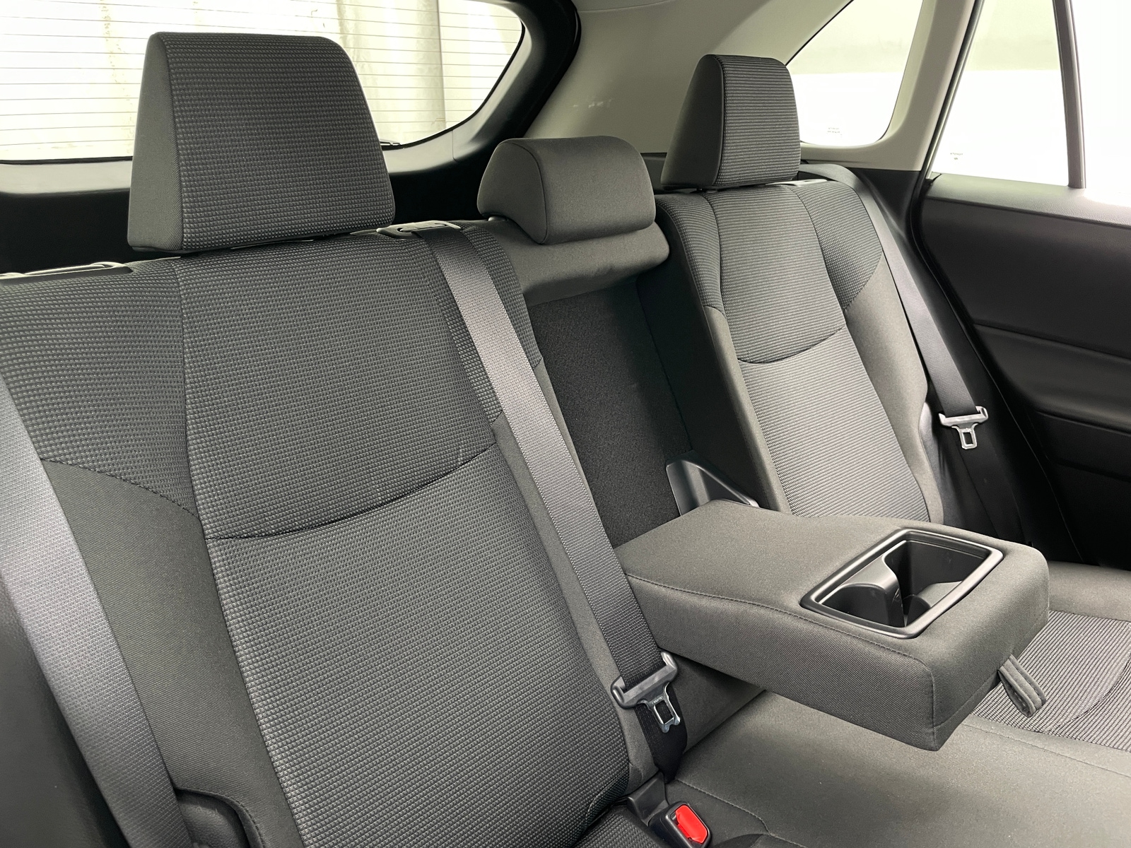 Thumbnail: 2025 Toyota RAV4 - 6