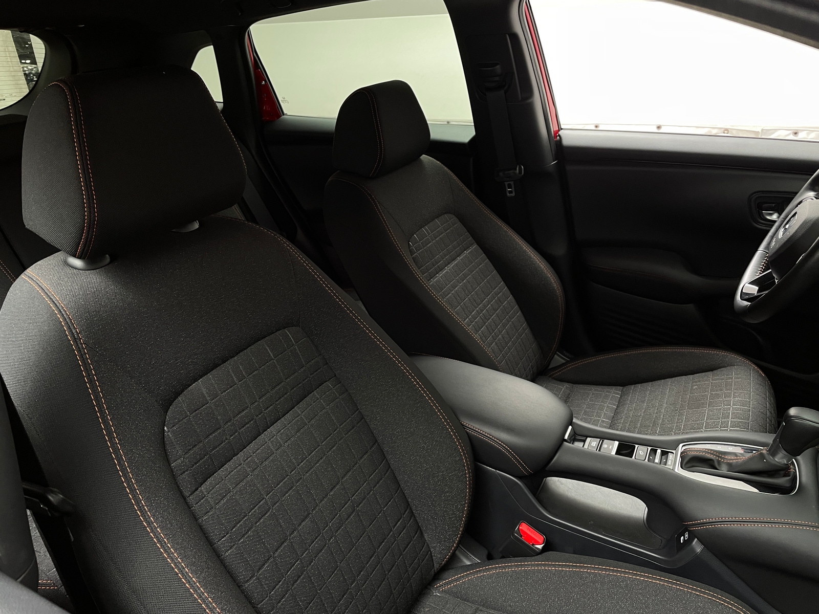 Thumbnail: 2025 Honda HR-V - 2