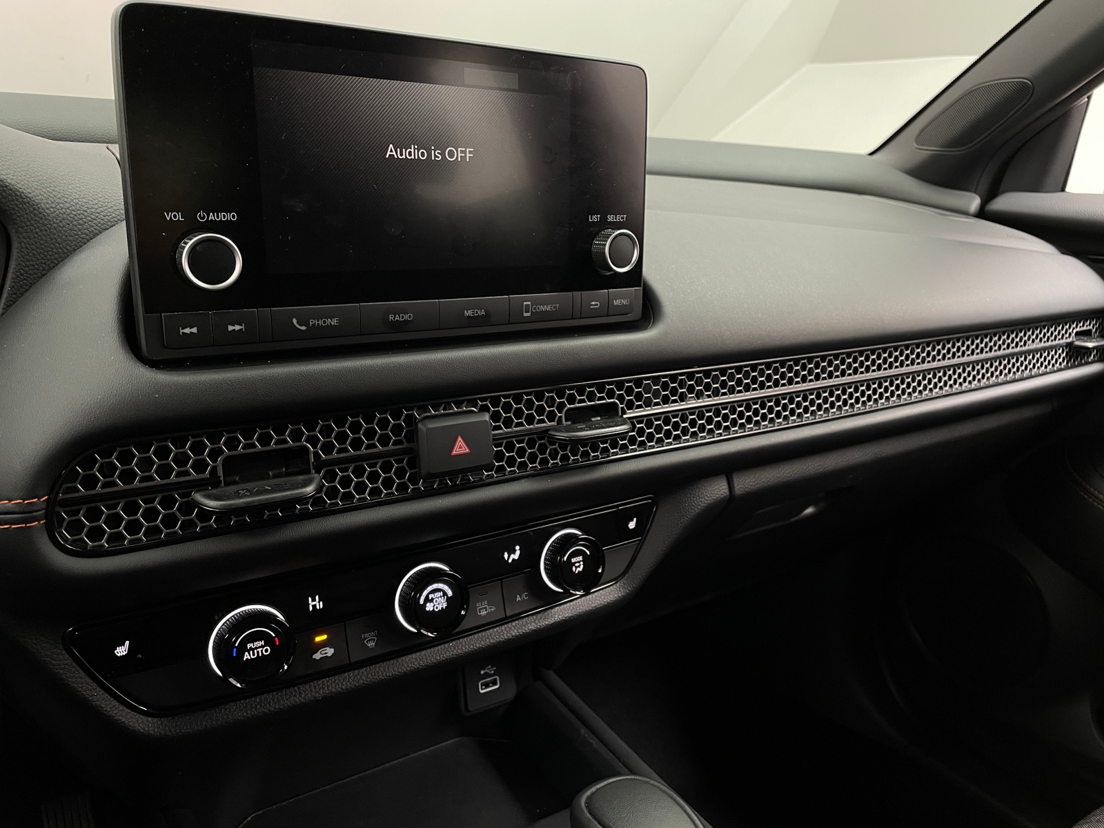 Thumbnail: 2025 Honda HR-V - 4