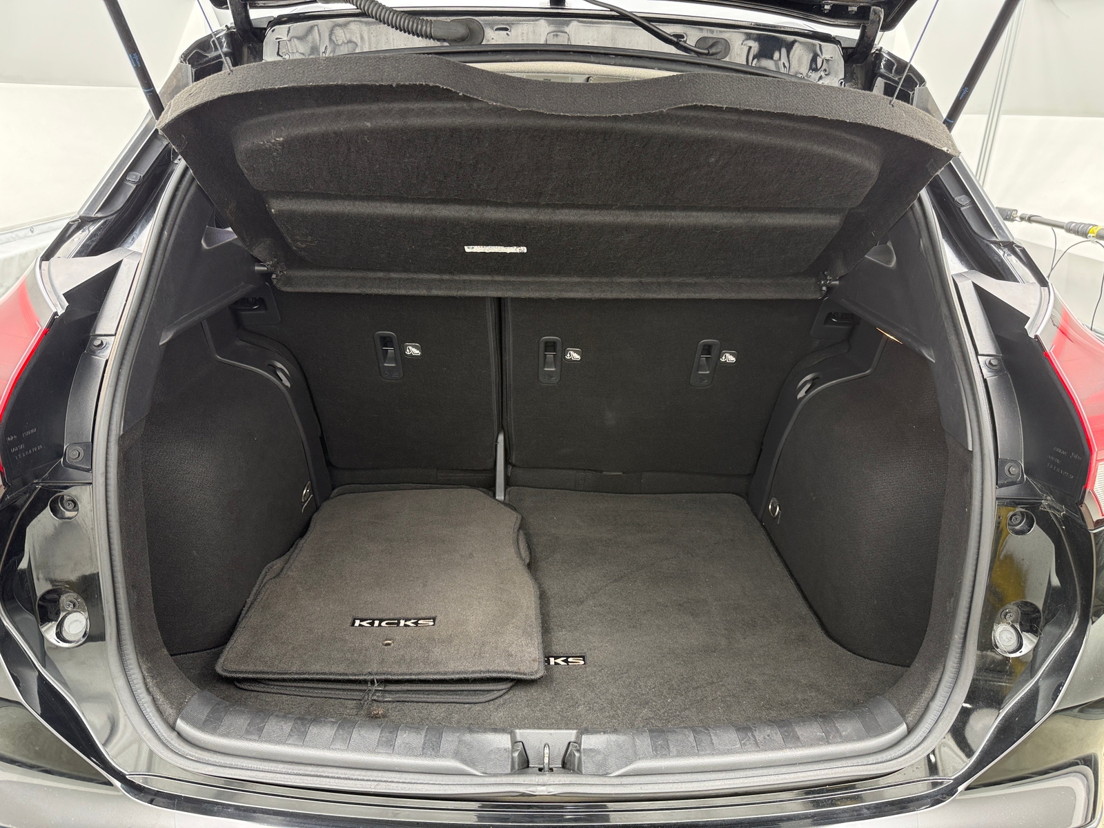 Thumbnail: 2021 Nissan Kicks - 7