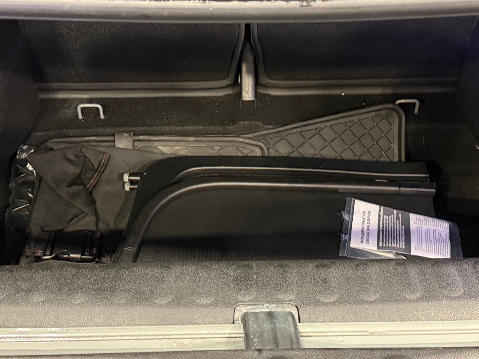 Thumbnail: 2023 MINI Cooper Convertible - 6