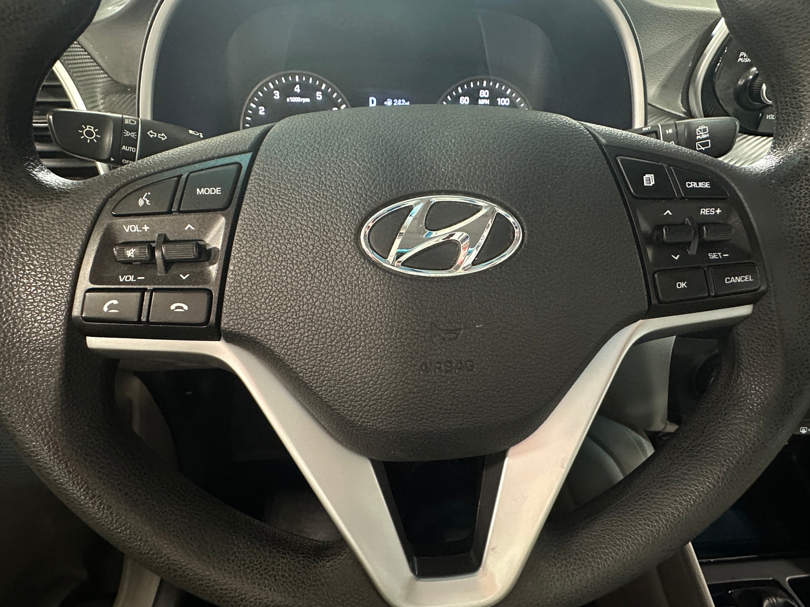 Thumbnail: 2020 Hyundai Tucson - 5