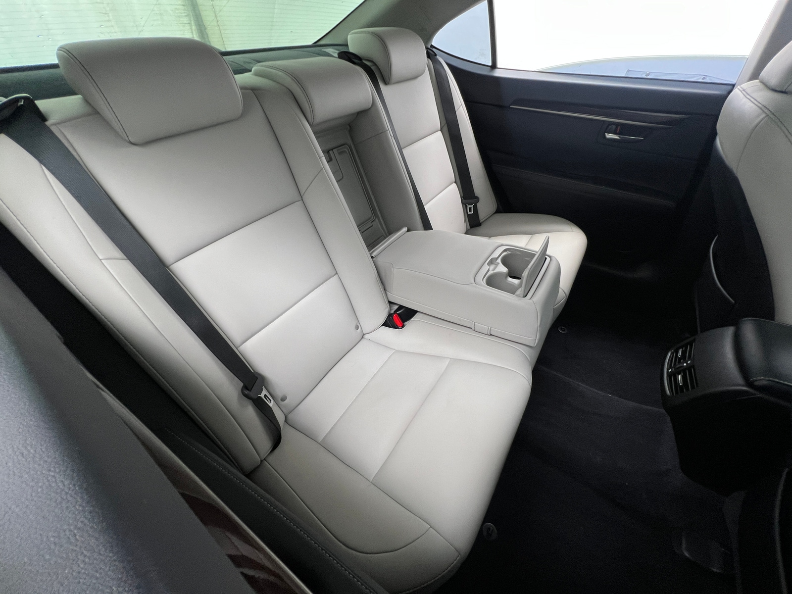 Thumbnail: 2013 Lexus ES - 5