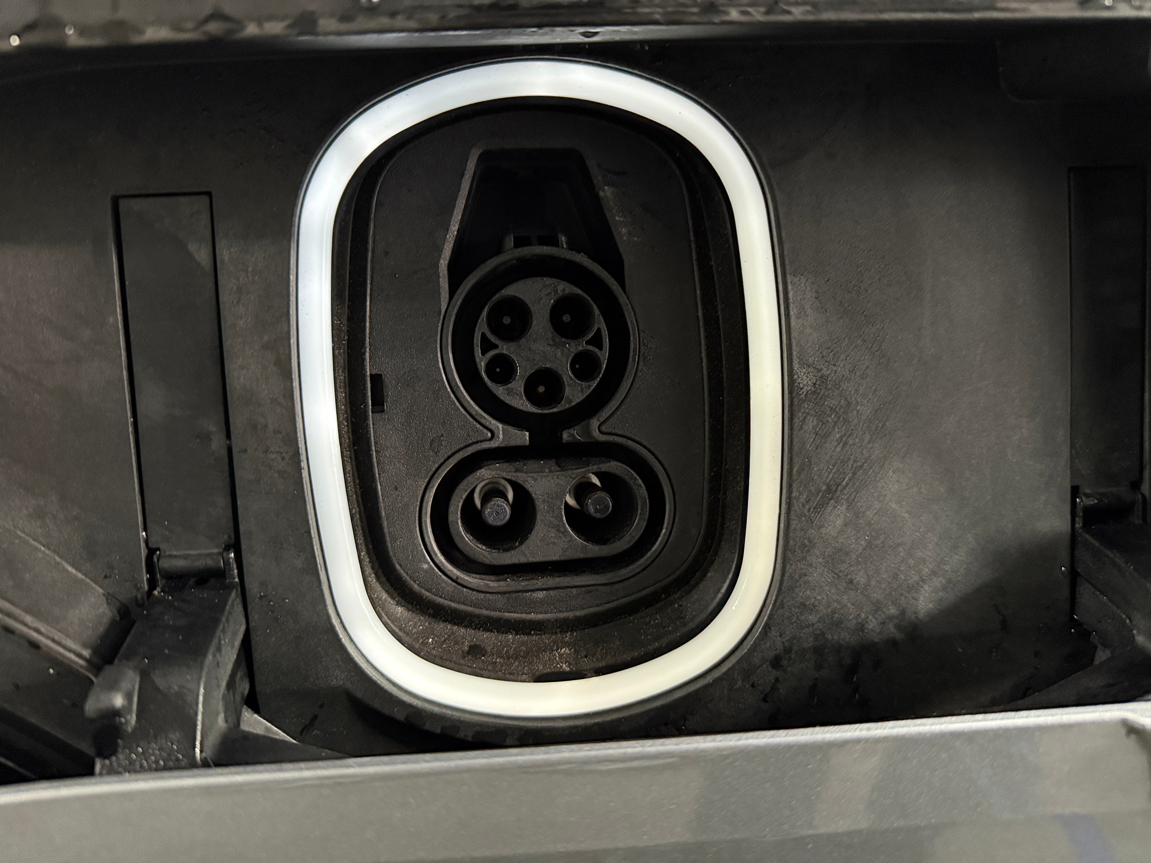 Used 2024 Cadillac LYRIQ Luxury 1 with VIN 1GYKPPRL5RZ102004 for sale in Oak Creek, WI