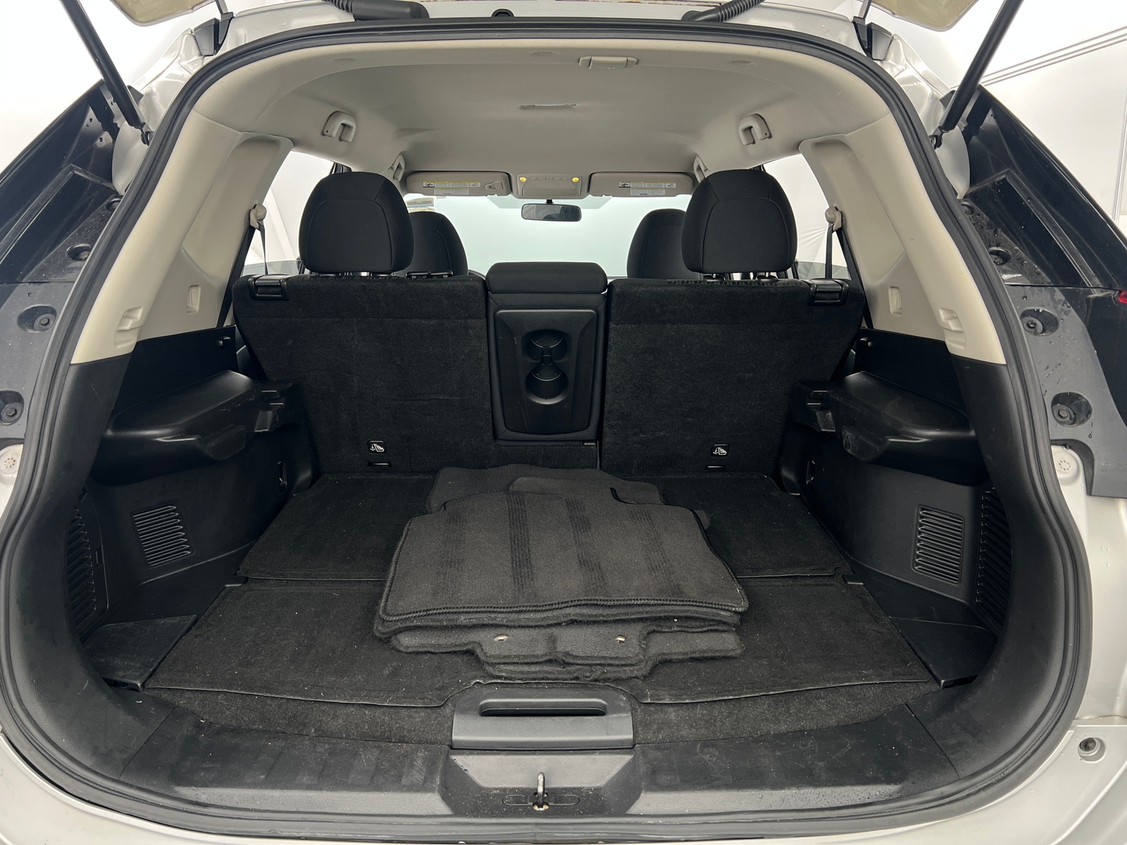 Thumbnail: 2017 Nissan Rogue - 7