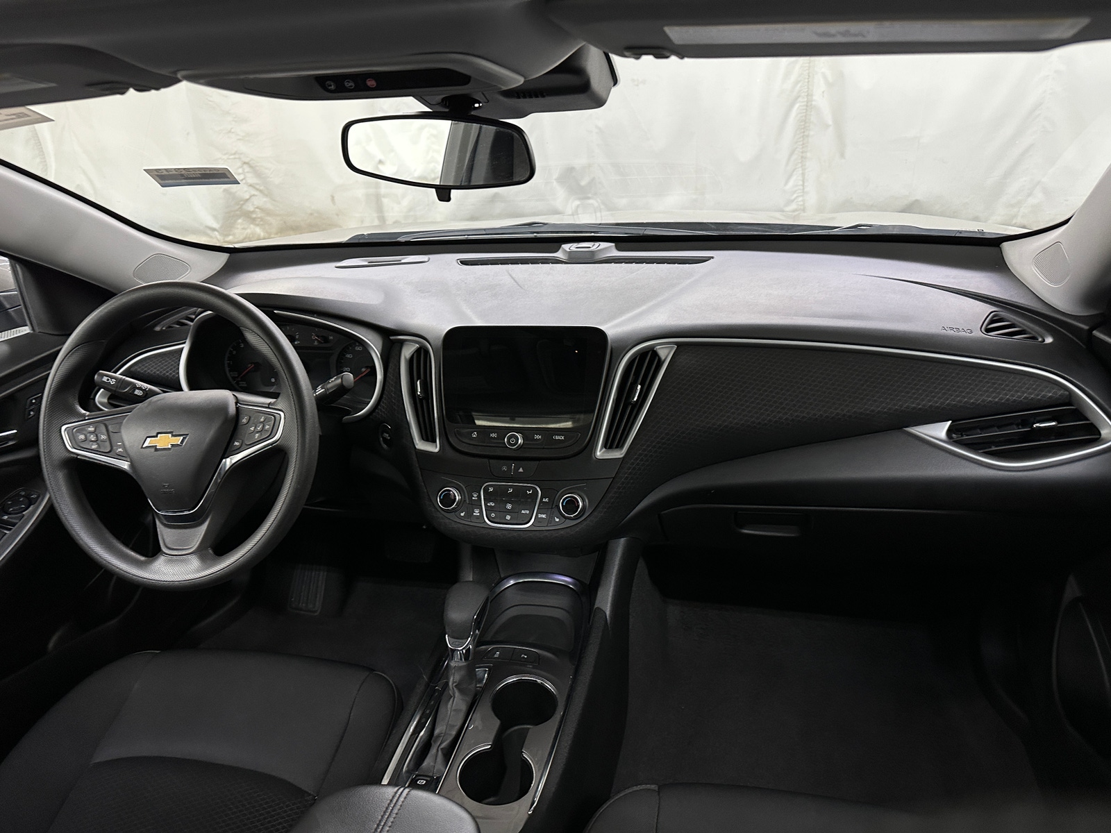 Thumbnail: 2024 Chevrolet Malibu - 3