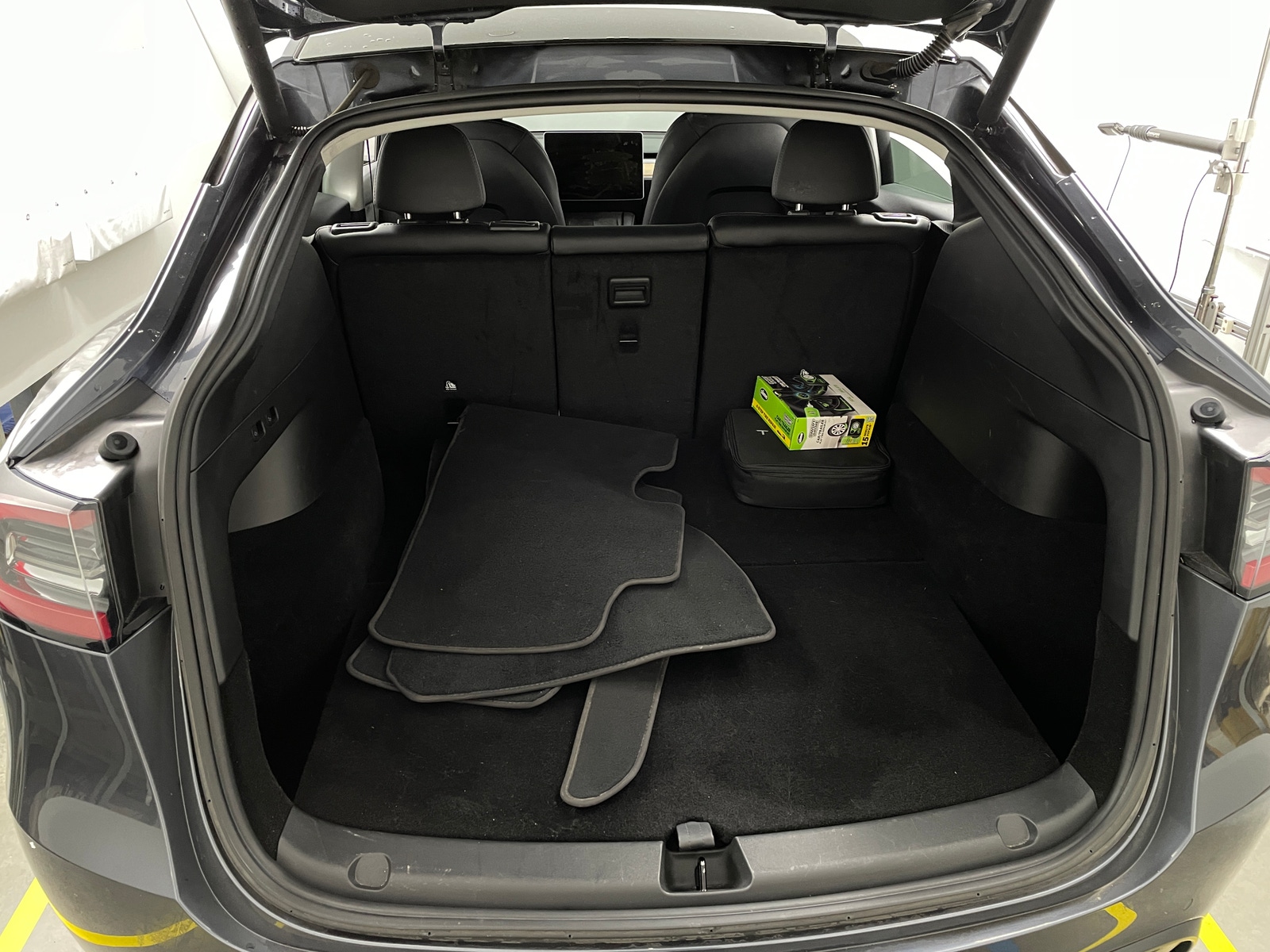 Thumbnail: 2022 Tesla Model Y - 6