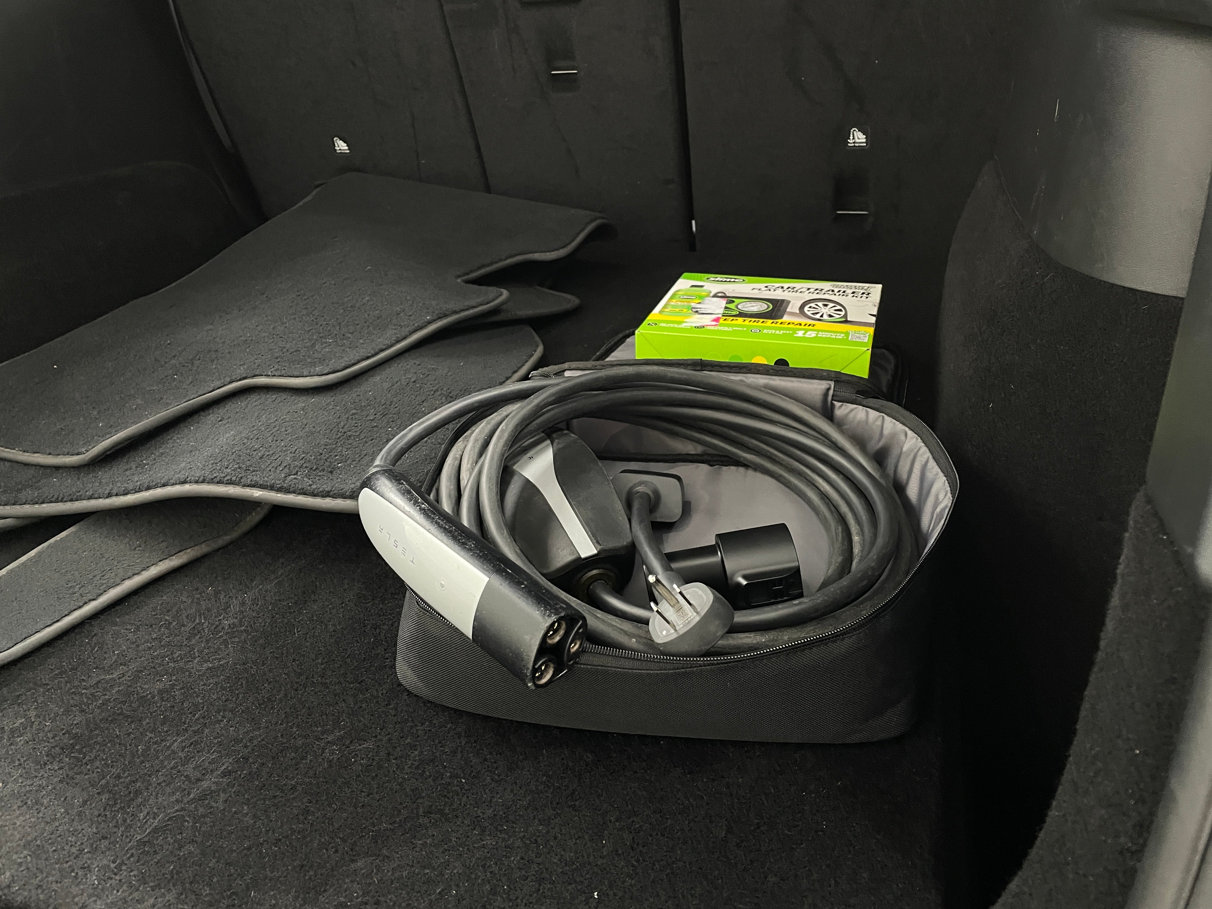 Used 2022 Tesla Model Y Long Range with VIN 7SAYGDEE0NF386098 for sale in Oak Creek, WI