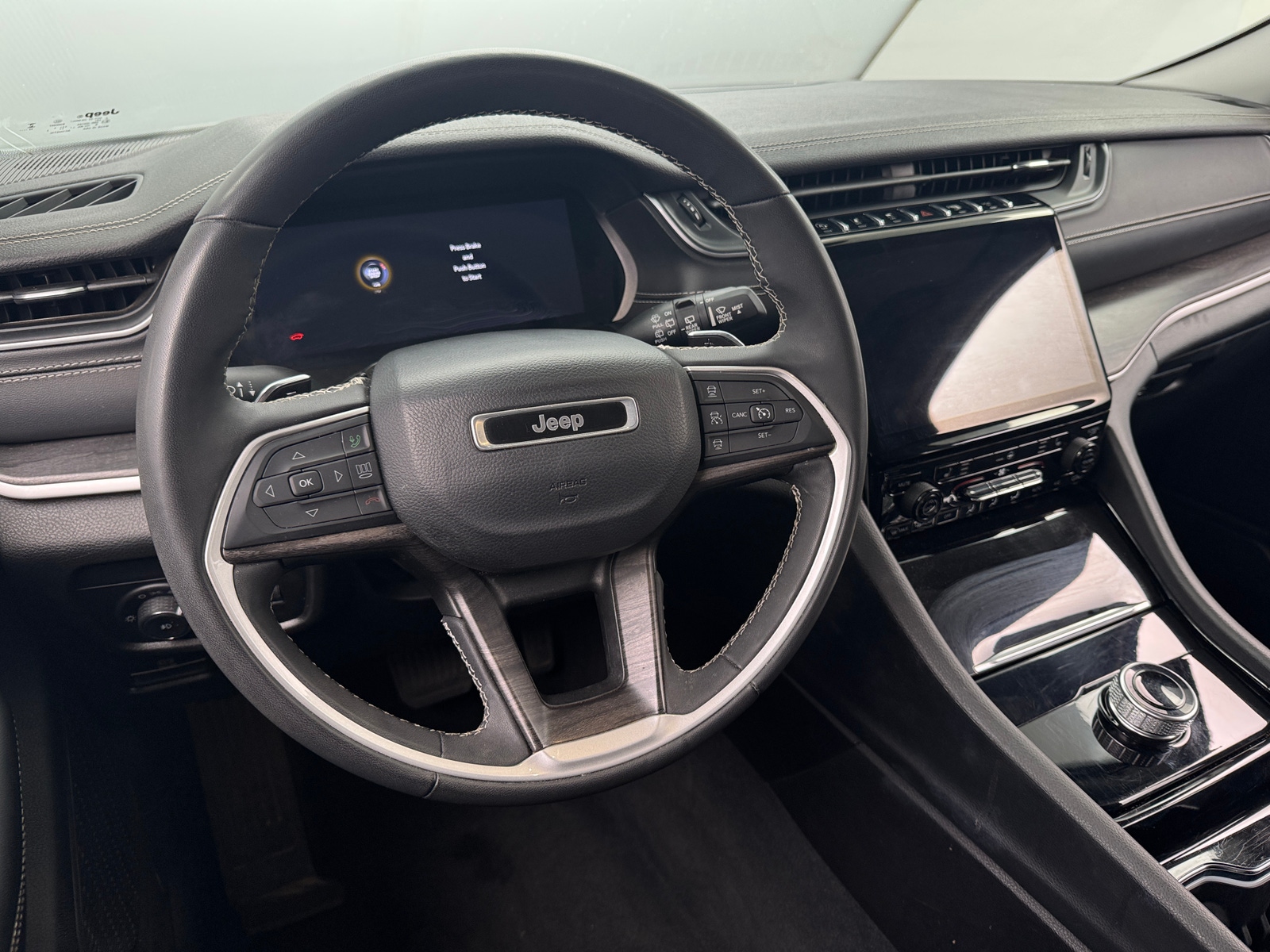 Thumbnail: 2023 Jeep Grand Cherokee - 4