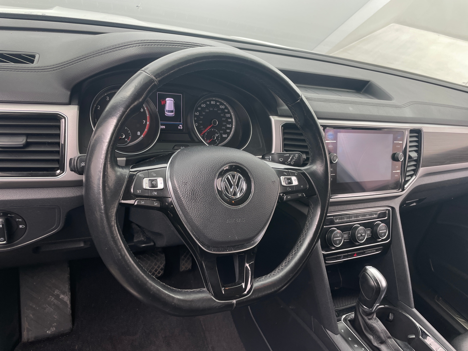 Thumbnail: 2018 Volkswagen Atlas - 4