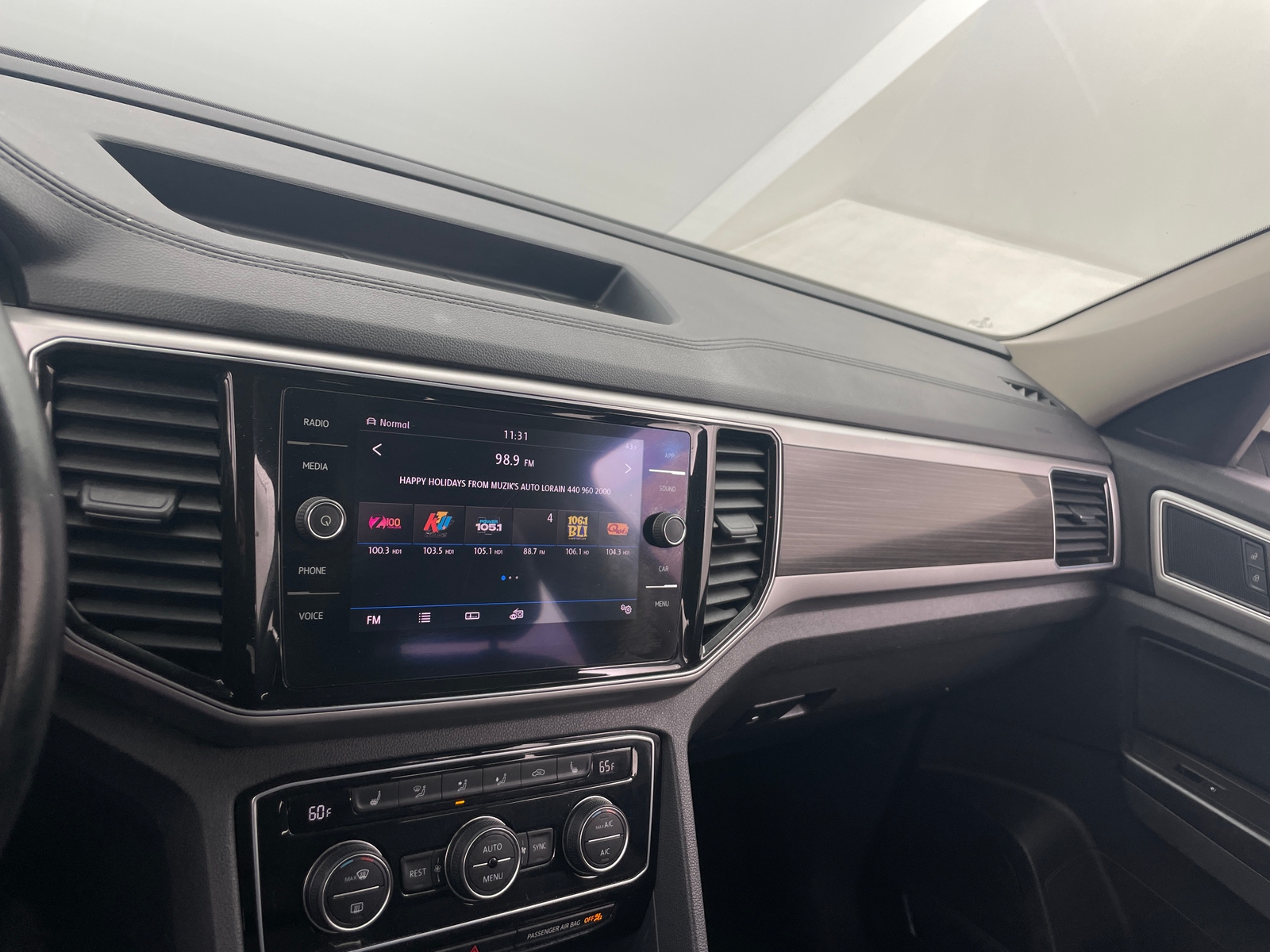 Thumbnail: 2018 Volkswagen Atlas - 3