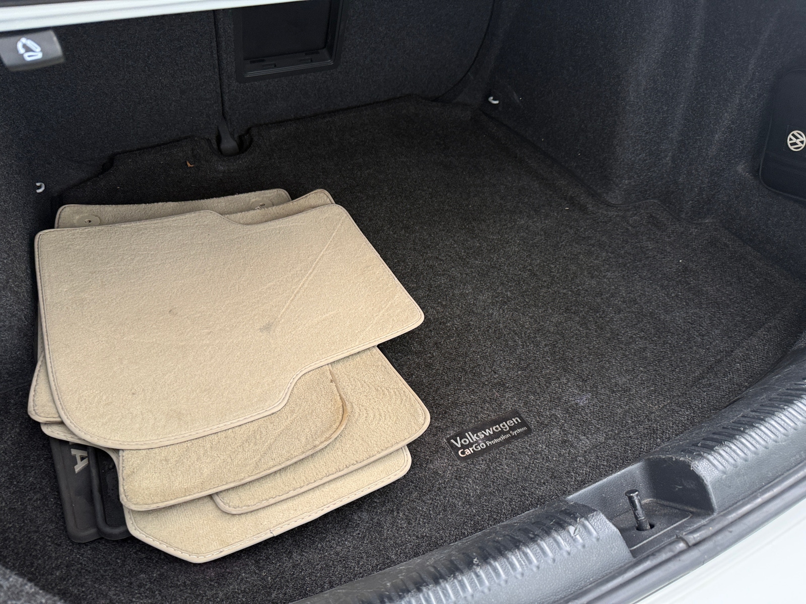 Thumbnail: 2014 Volkswagen Jetta - 6