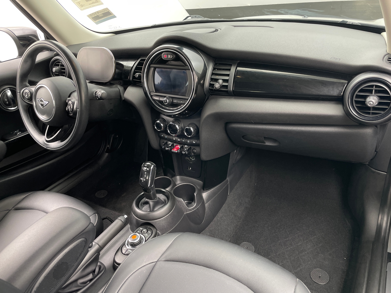 Thumbnail: 2021 MINI Cooper Hardtop - 2