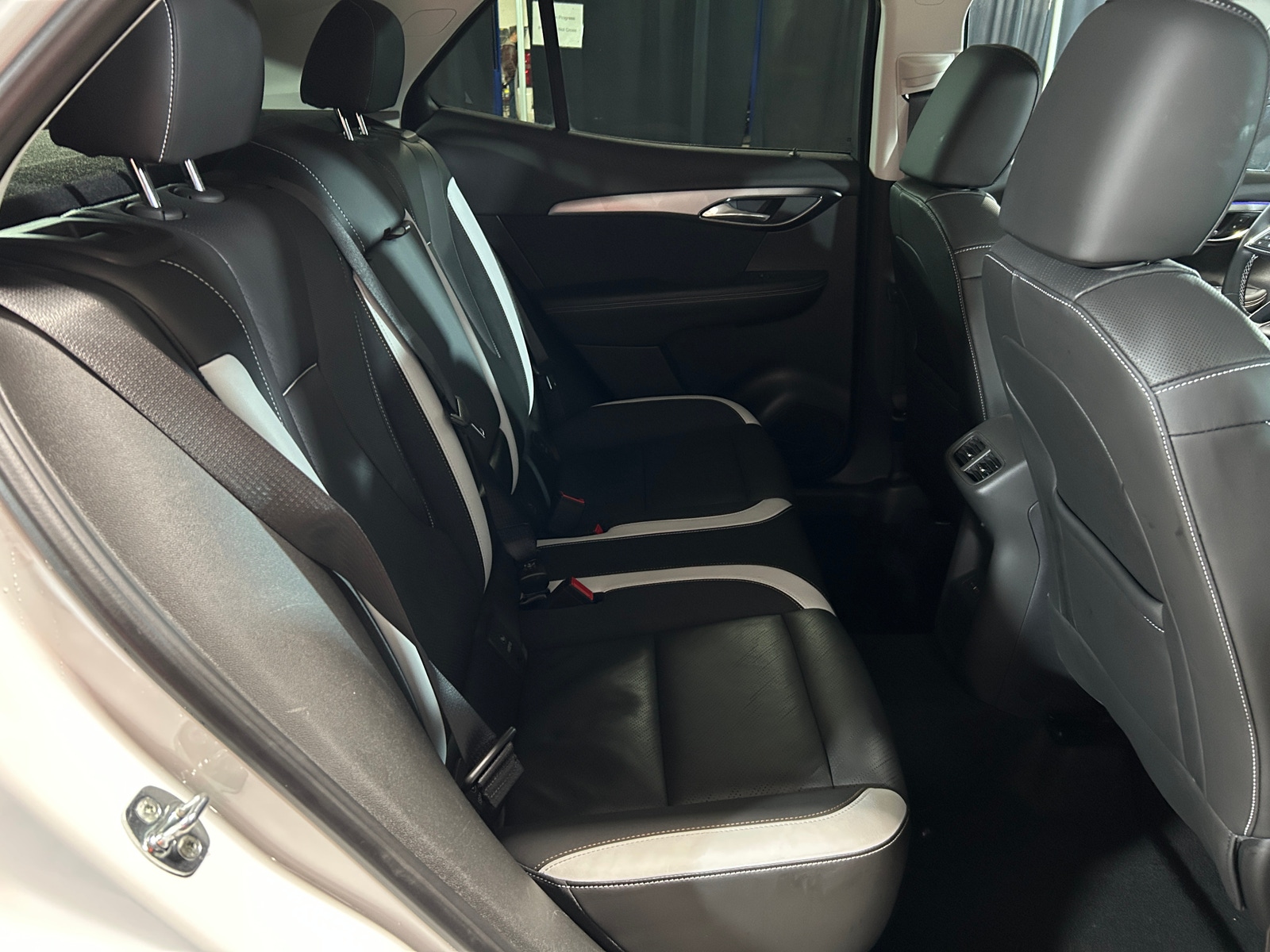 Thumbnail: 2024 Buick Envision - 5