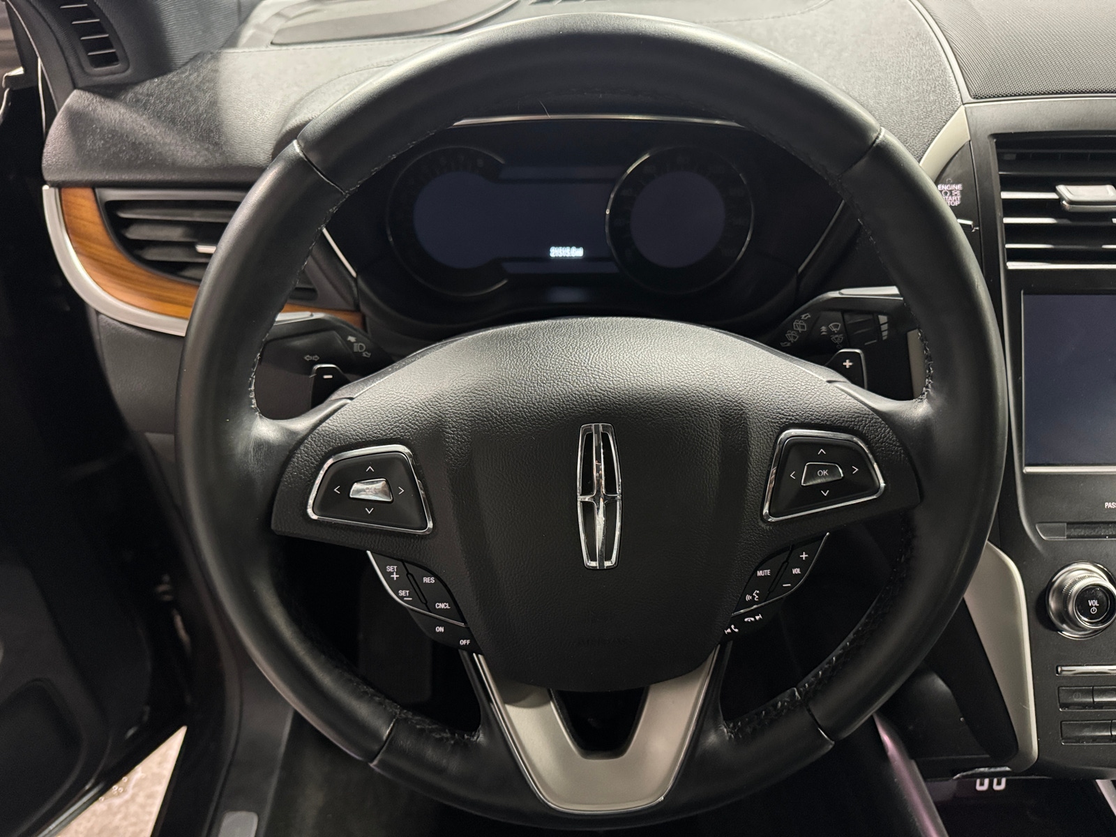 Thumbnail: 2019 Lincoln MKC - 4