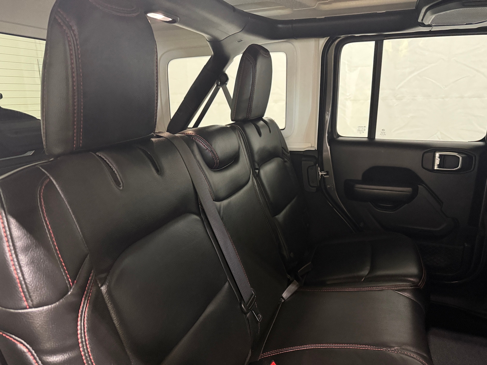 Thumbnail: 2018 Jeep Wrangler - 6