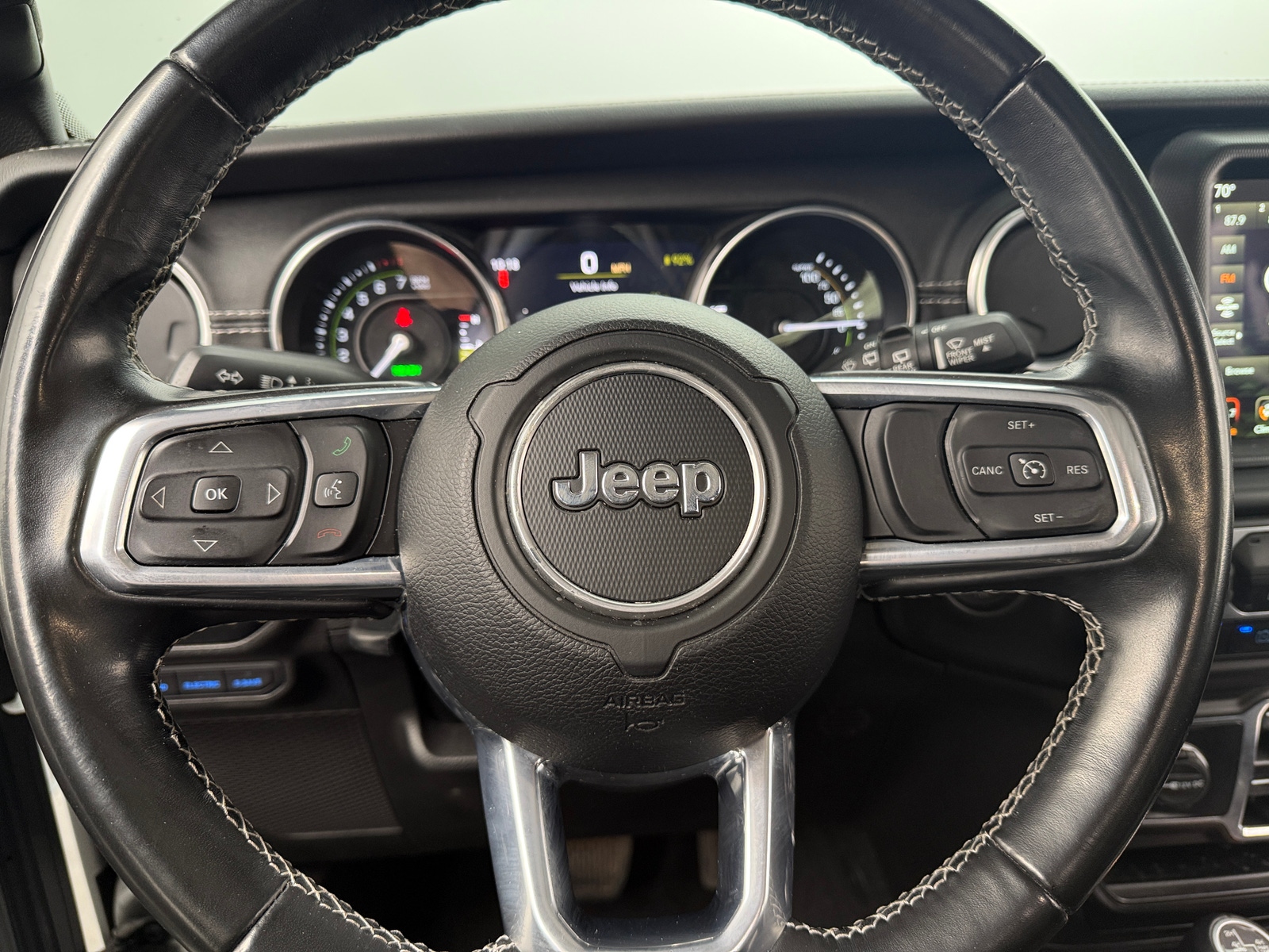 Thumbnail: 2022 Jeep Wrangler - 4