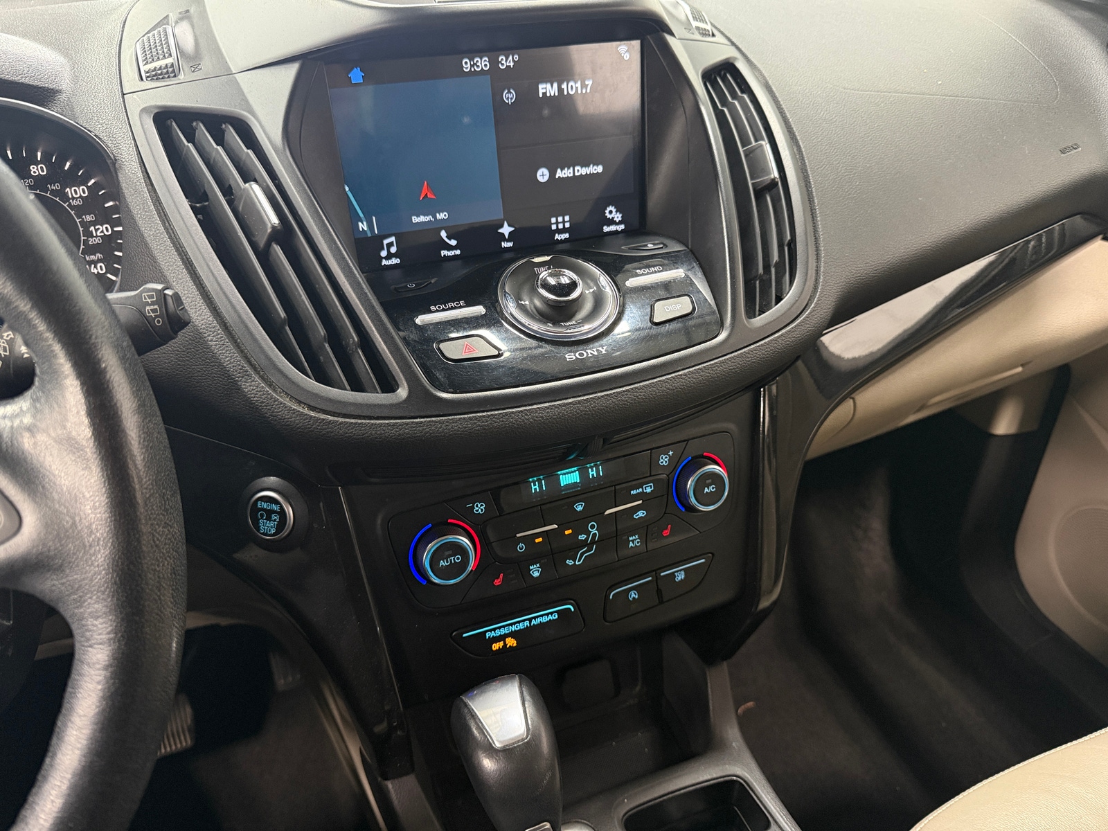 Thumbnail: 2017 Ford Escape - 3