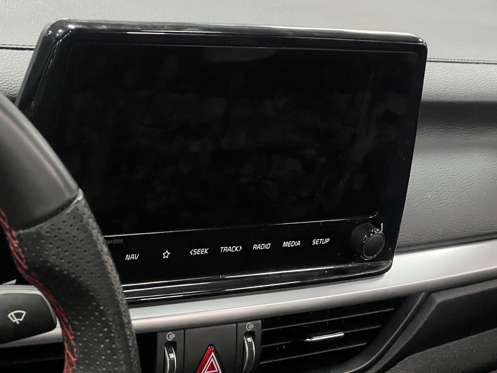 Thumbnail: 2023 Kia Forte - 4