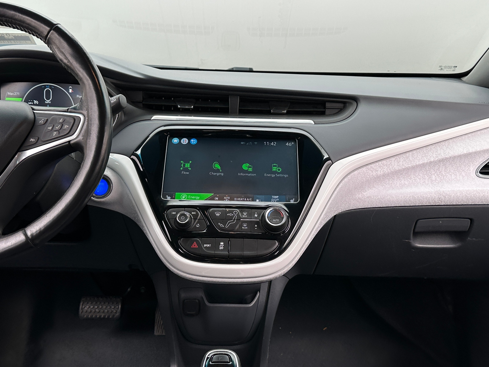 Thumbnail: 2018 Chevrolet Bolt EV - 3