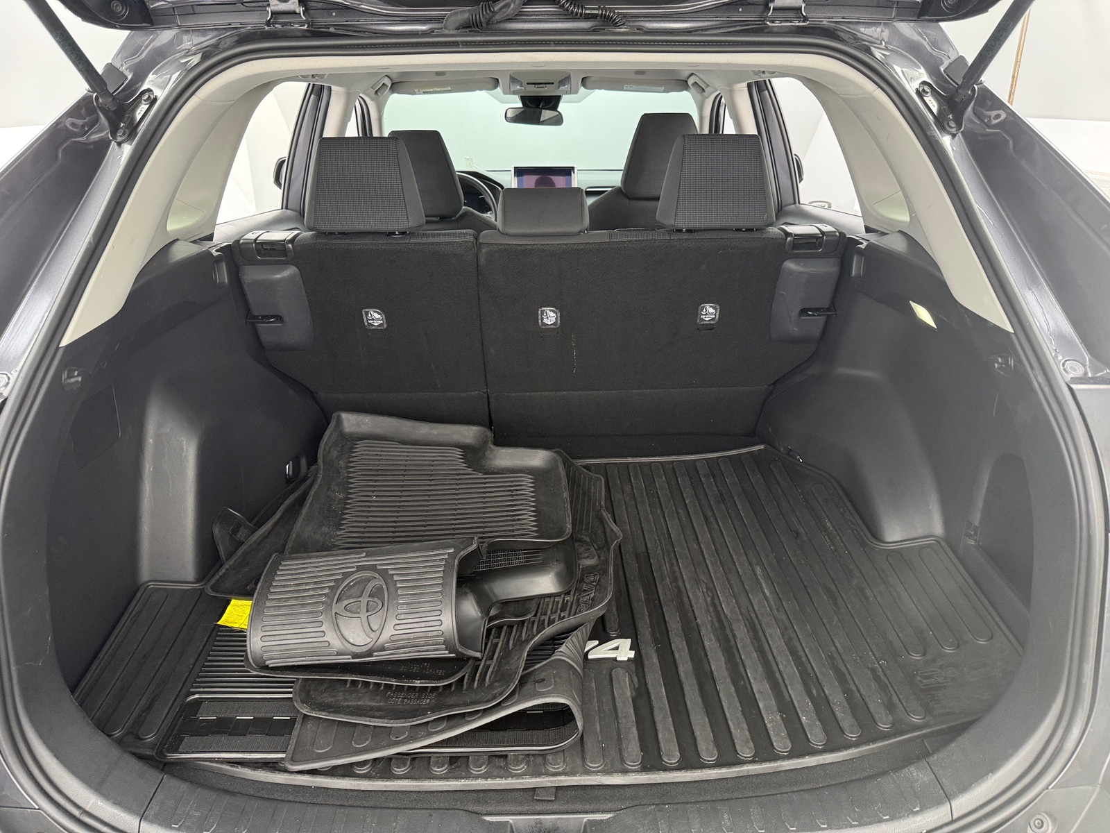 Thumbnail: 2025 Toyota RAV4 - 7