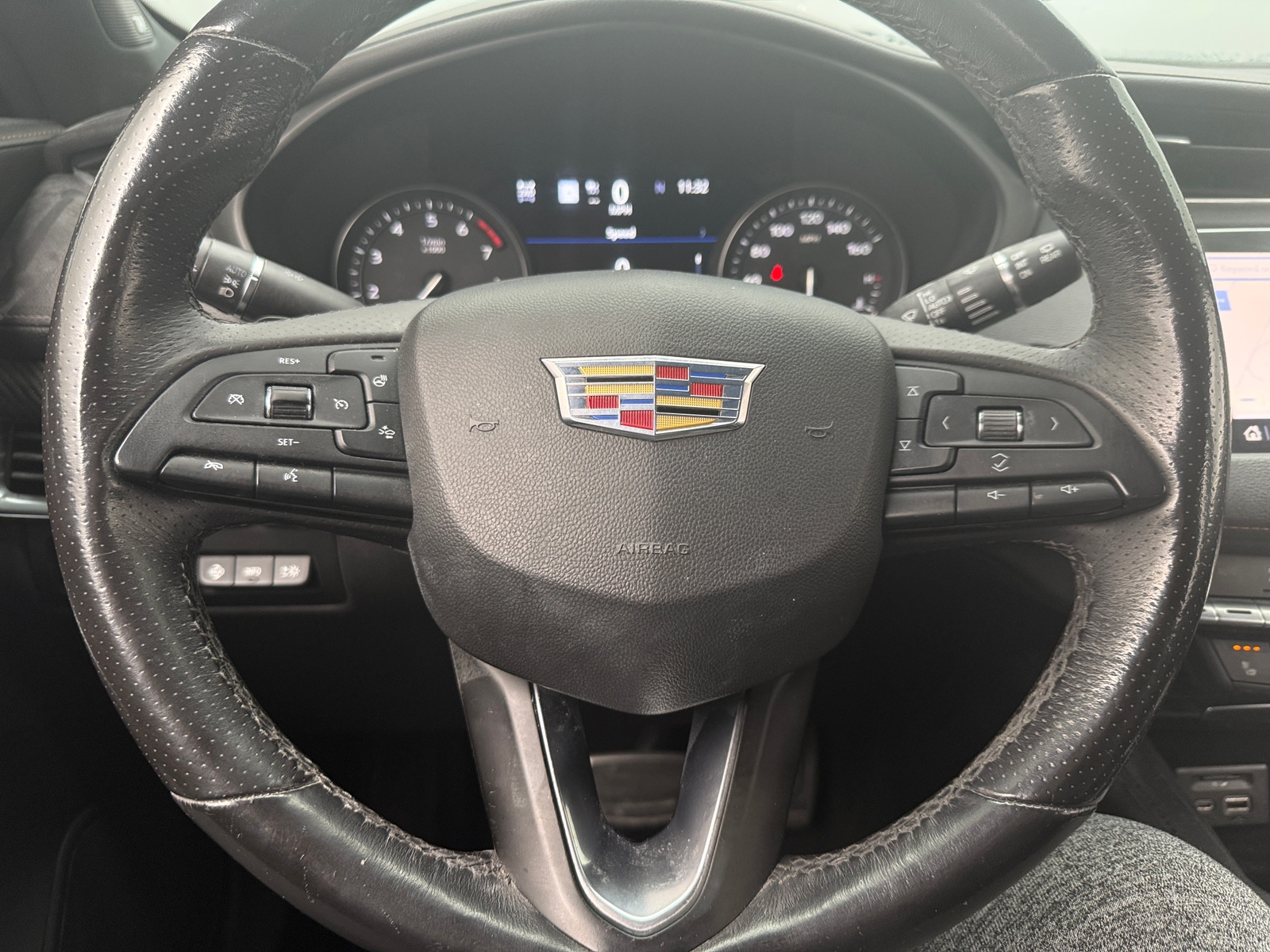 Thumbnail: 2019 Cadillac XT4 - 4